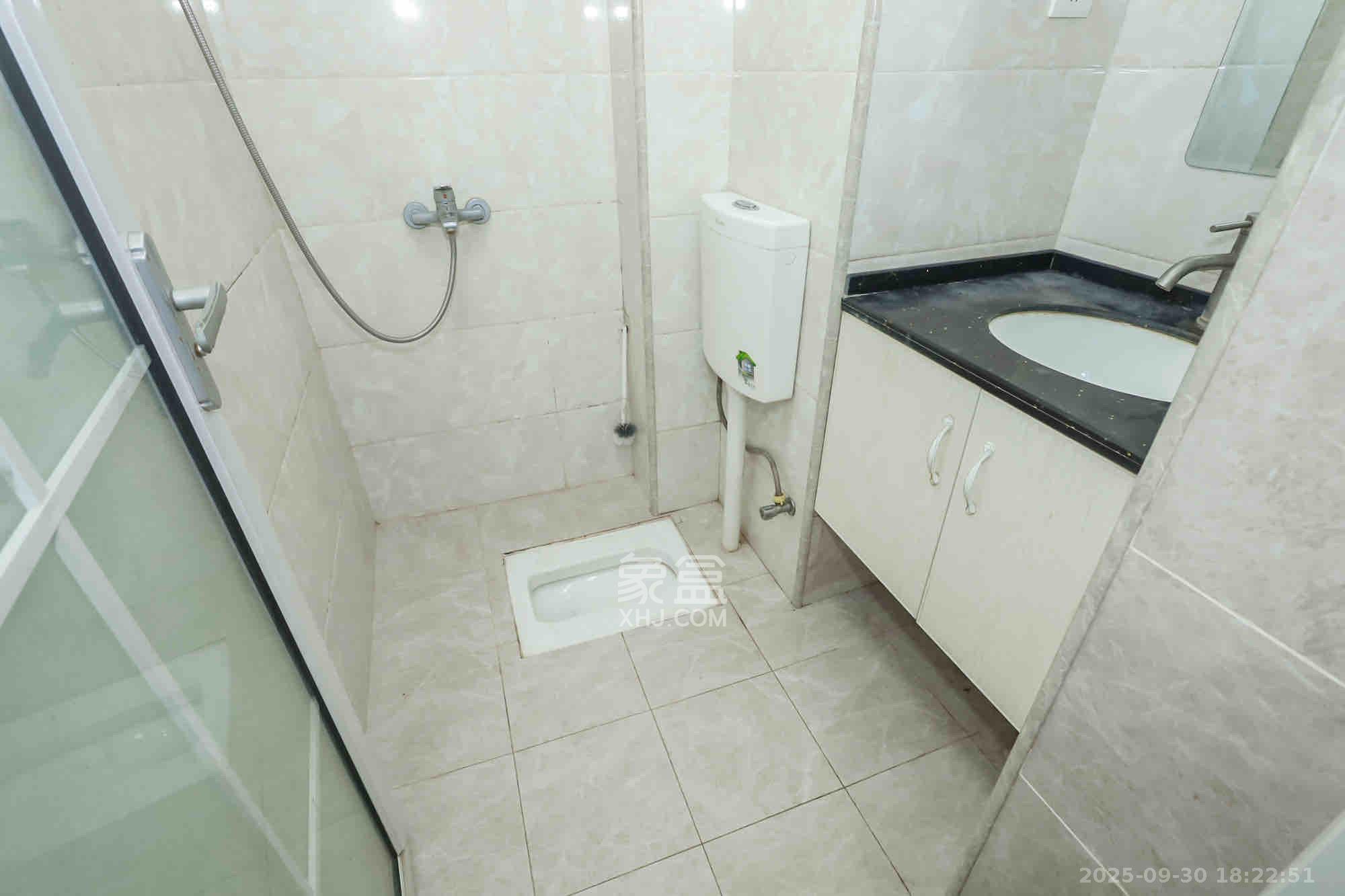 蓝光雍锦阁  1室1厅1卫    1600.0元/月室内图