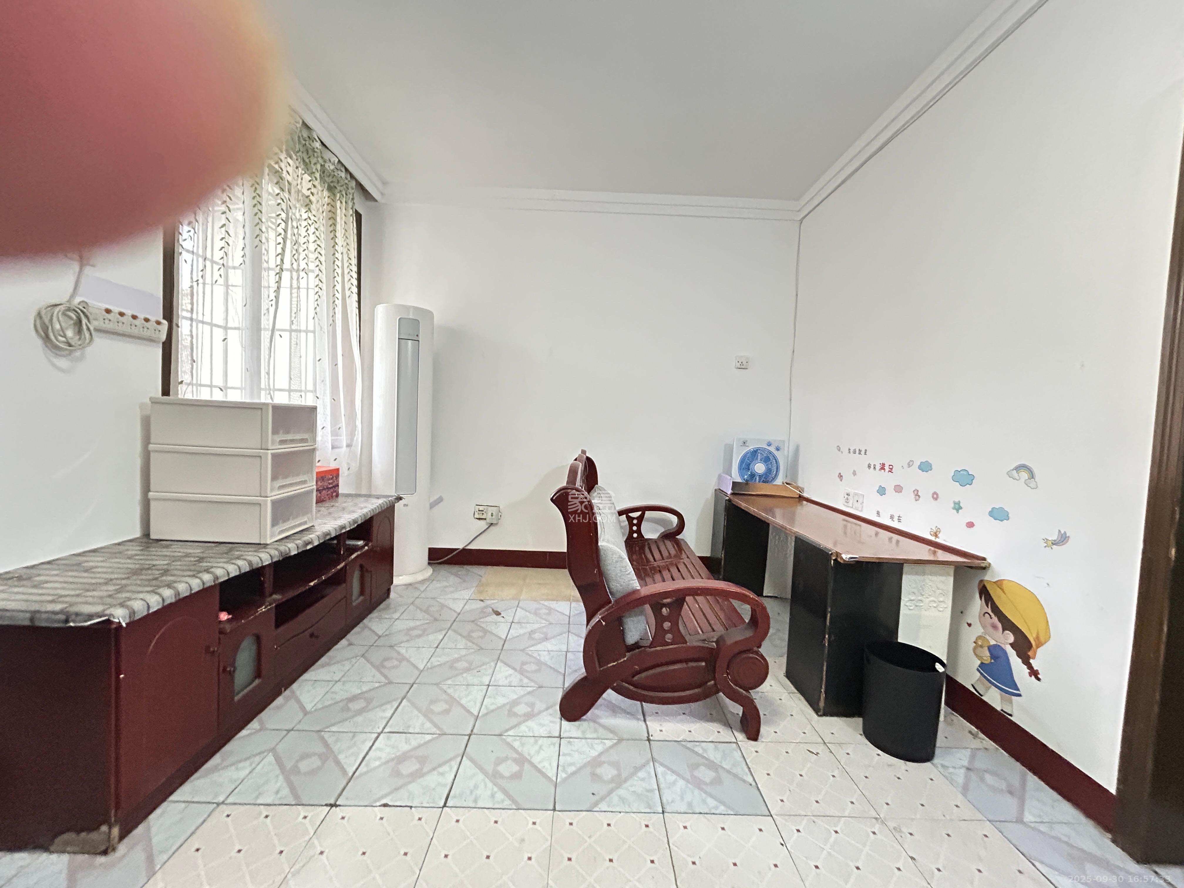 周南中学宿舍 2室1厅1卫 1600.00元/月 周南中学宿舍 2室1厅1卫 1600.00元/月室内图