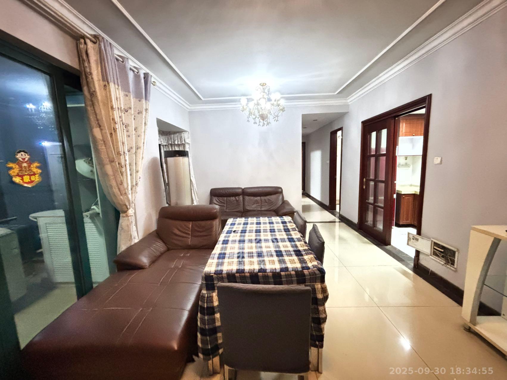 恒大绿洲  3室2厅2卫    2800.0元/月室内图