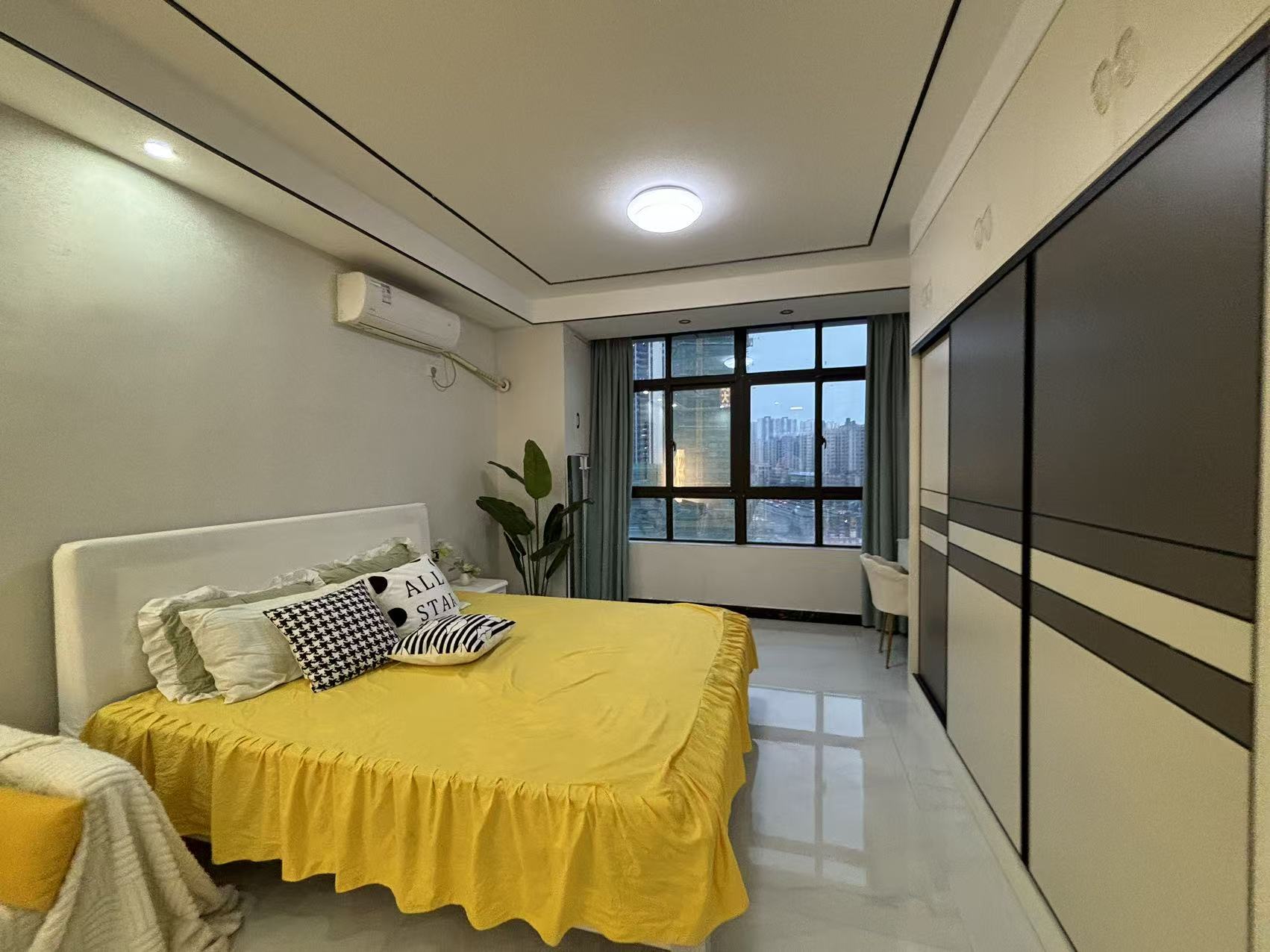 万恒公馆  1室1厅1卫    1700.0元/月室内图