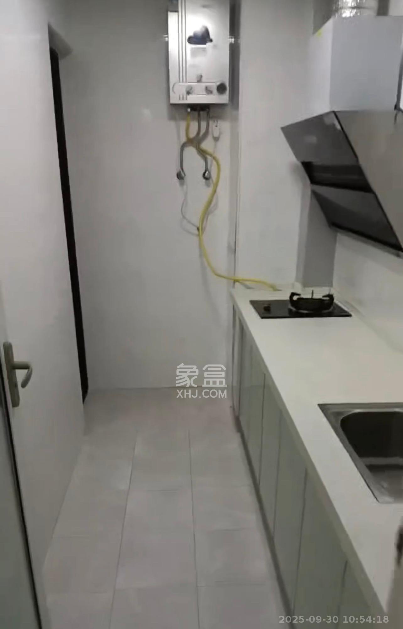 正旺国际铭城(正旺U公馆)  2室2厅1卫    2100.0元/月 正旺国际铭城(正旺U公馆)  2室2厅1卫    2100.0元/月室内图