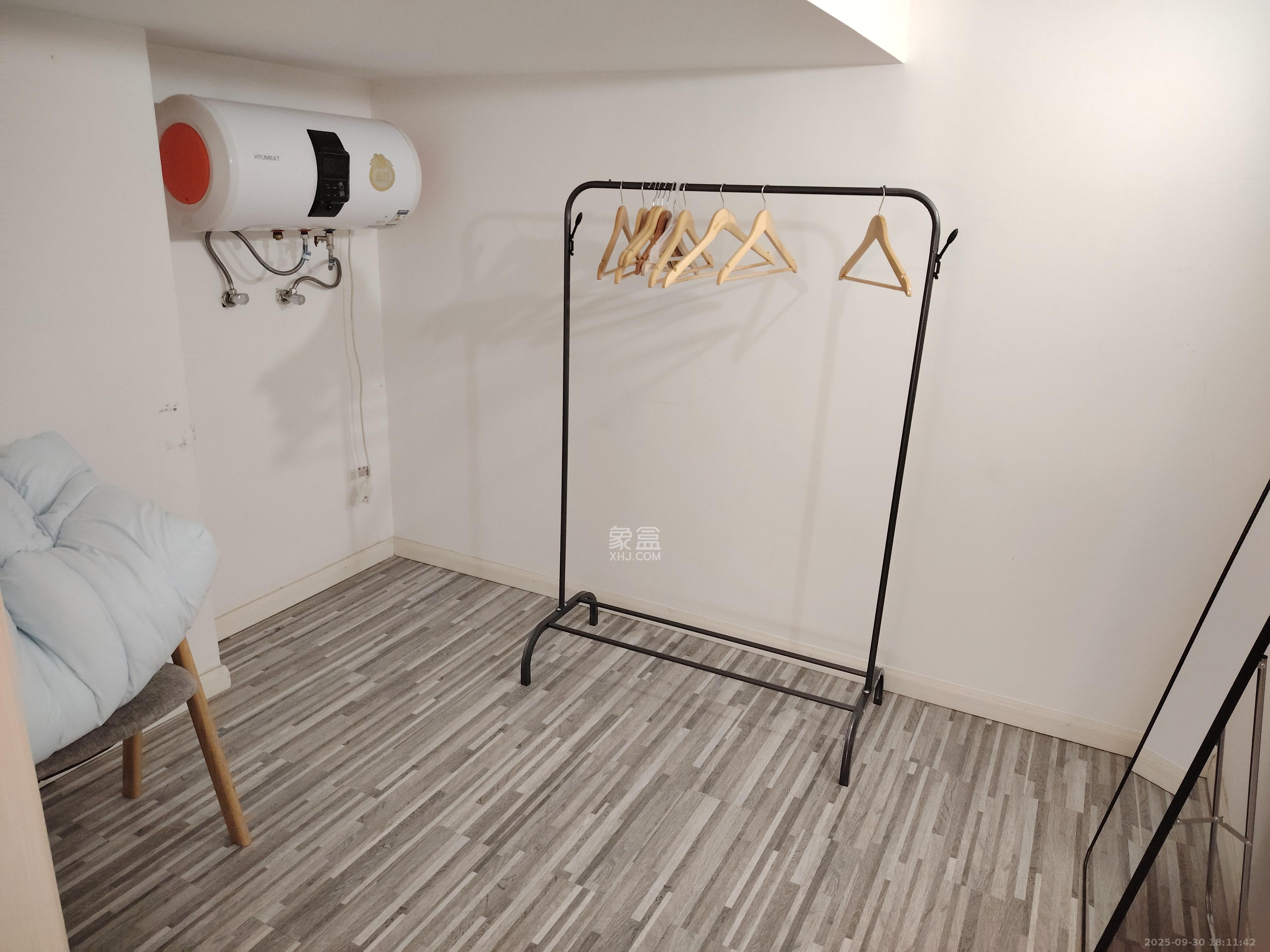 兰亭湾畔 1室1厅1卫 1600.0元/月 兰亭湾畔 1室1厅1卫 1600.0元/月室内图