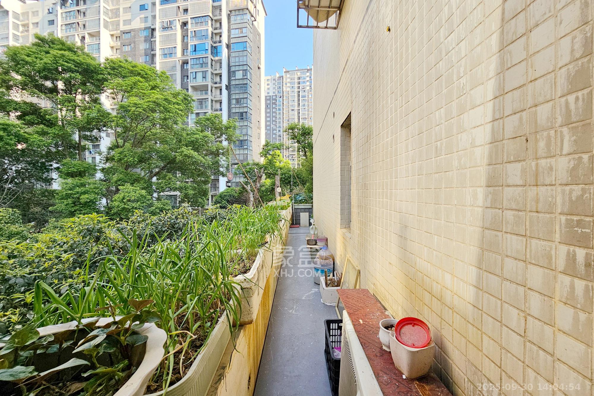 嘉宇盛世华章 4室2厅2卫 3800.0元/月 嘉宇盛世华章 4室2厅2卫 3800.0元/月室内图