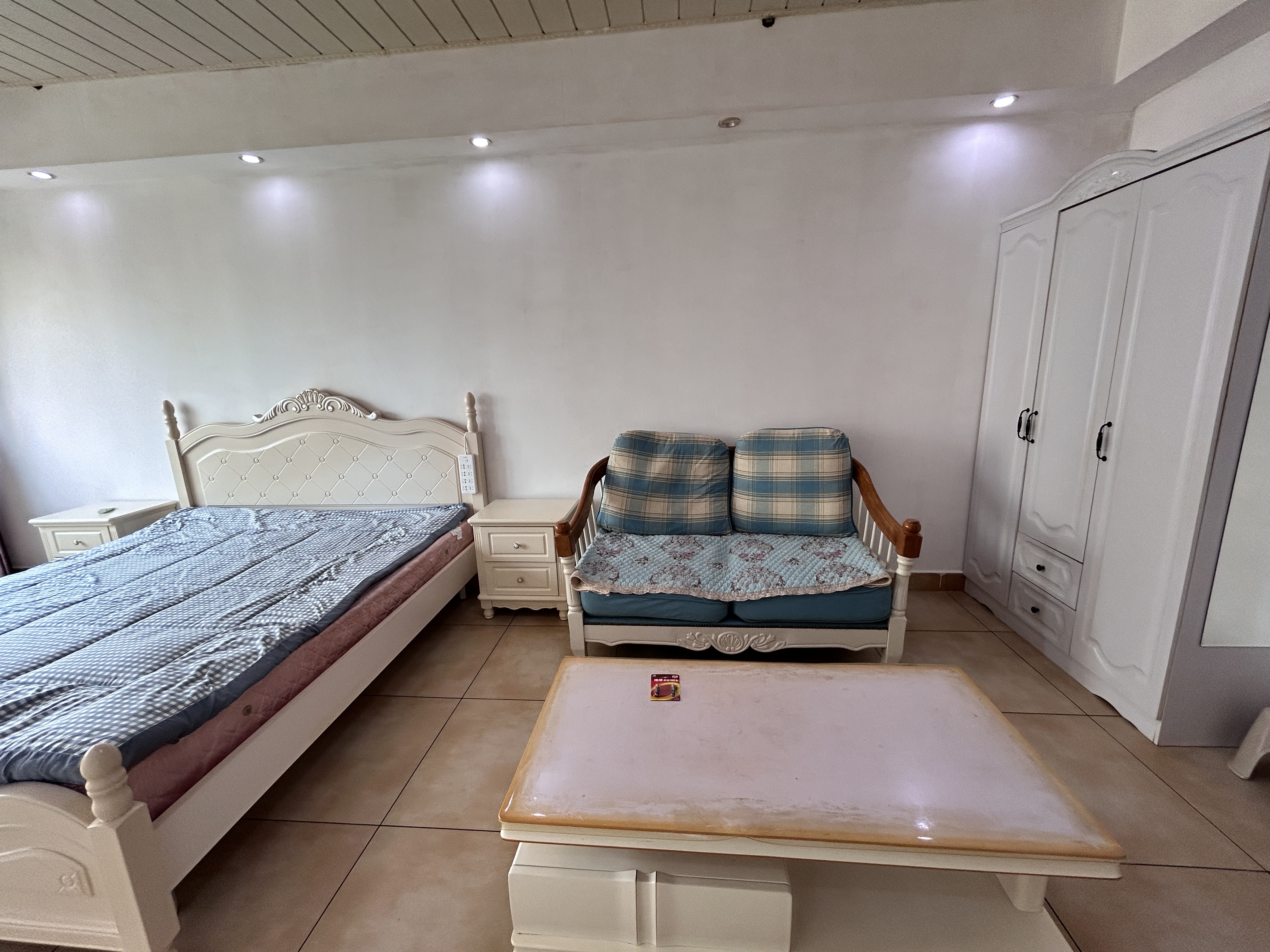 国兴城(B区) 1室1厅1卫 1300.0元/月 国兴城(B区) 1室1厅1卫 1300.0元/月室内图