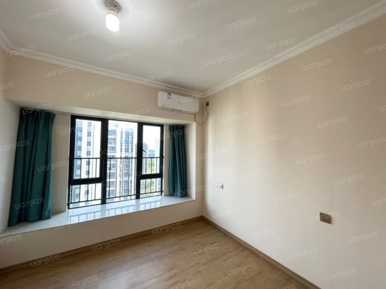 碧桂园剑桥郡 4室2厅2卫 3000.0元/月 碧桂园剑桥郡 4室2厅2卫 3000.0元/月室内图