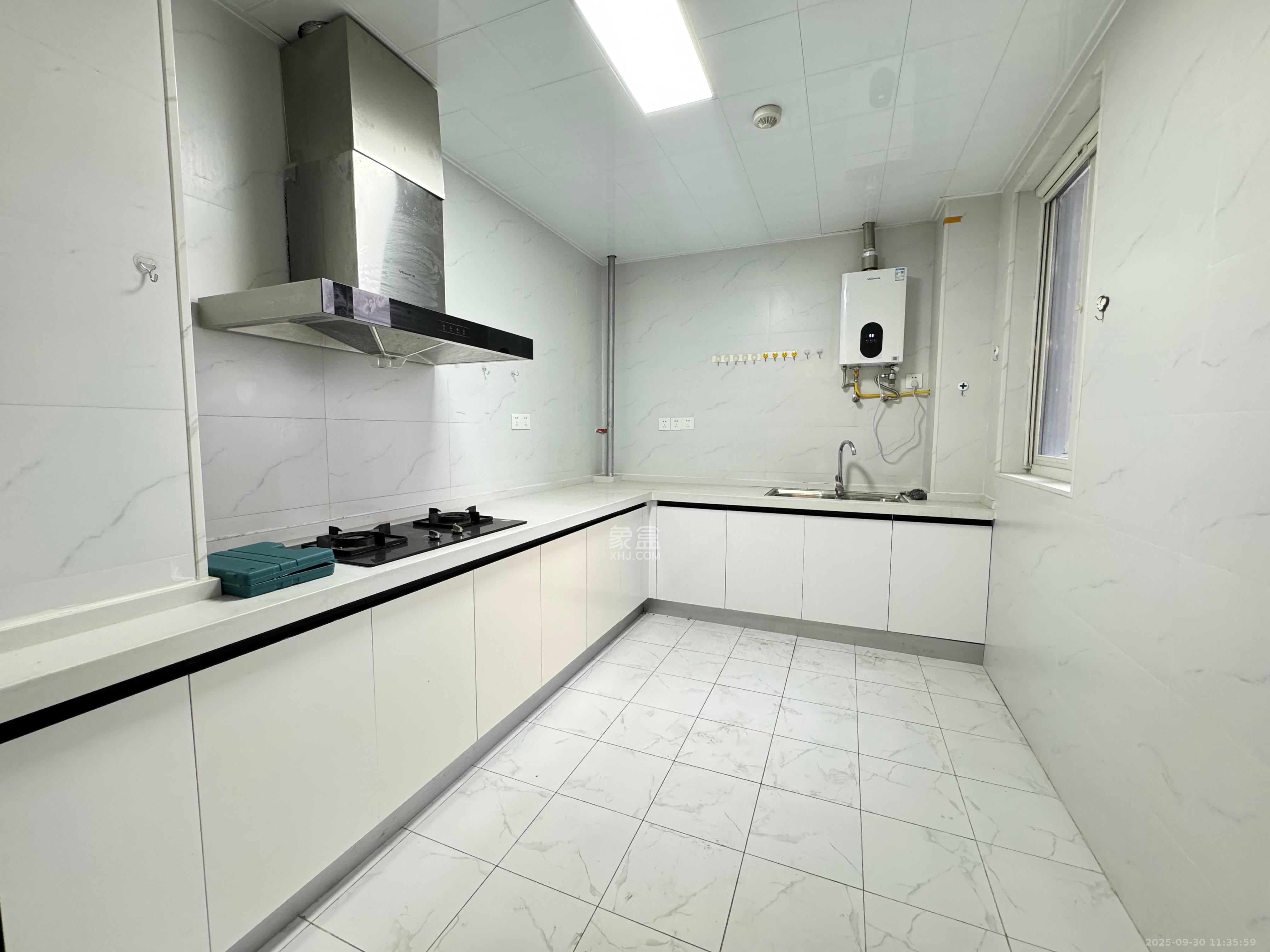 北辰三角洲E7区 4室1厅2卫 4500.0元/月 北辰三角洲E7区 4室1厅2卫 4500.0元/月室内图