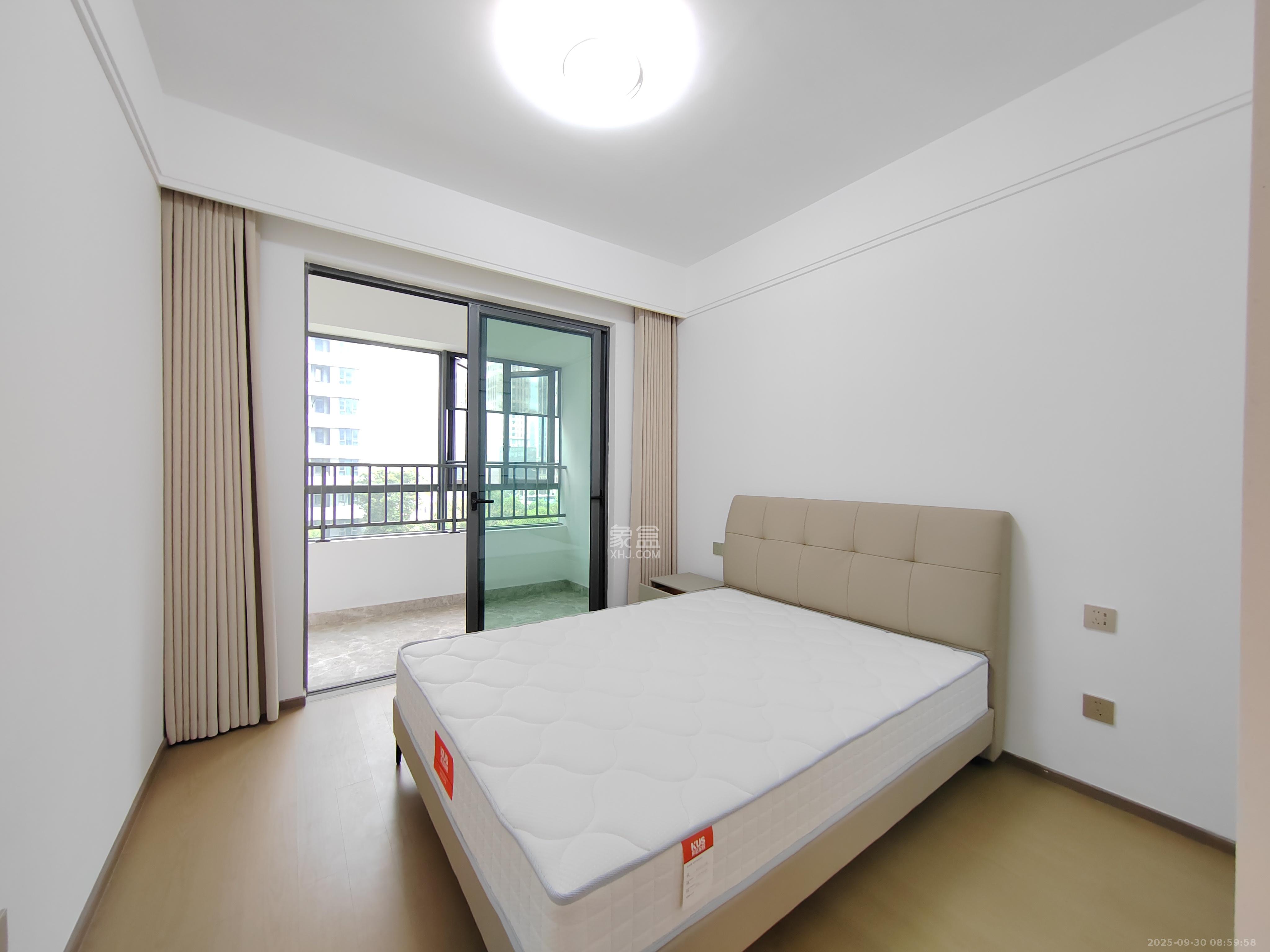 复地滨江金融中心 4室2厅2卫 4700.0元/月 复地滨江金融中心 4室2厅2卫 4700.0元/月室内图