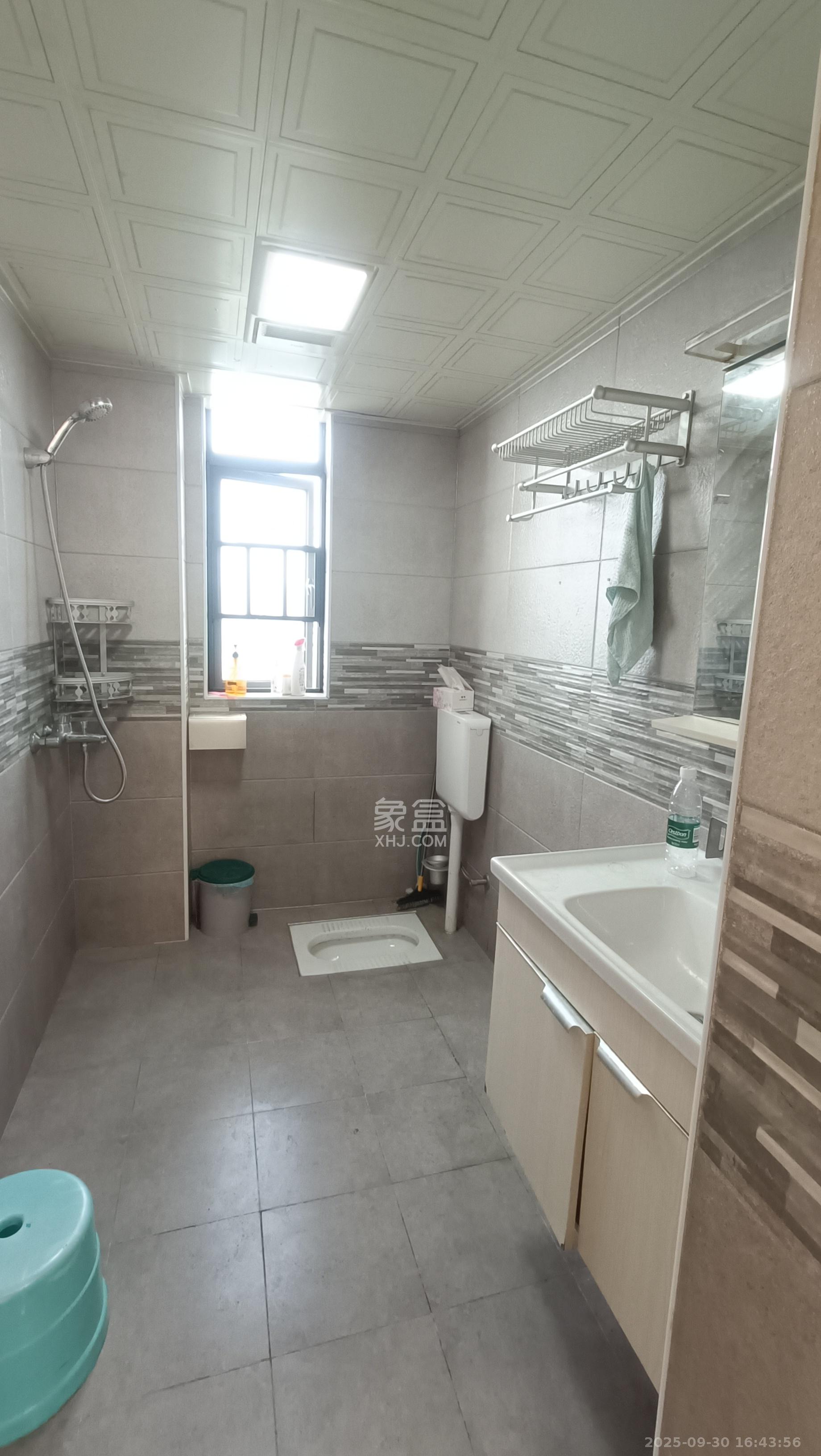 中国铁建国际城二期 3室2厅1卫 1800.00元/月 中国铁建国际城二期 3室2厅1卫 1800.00元/月室内图