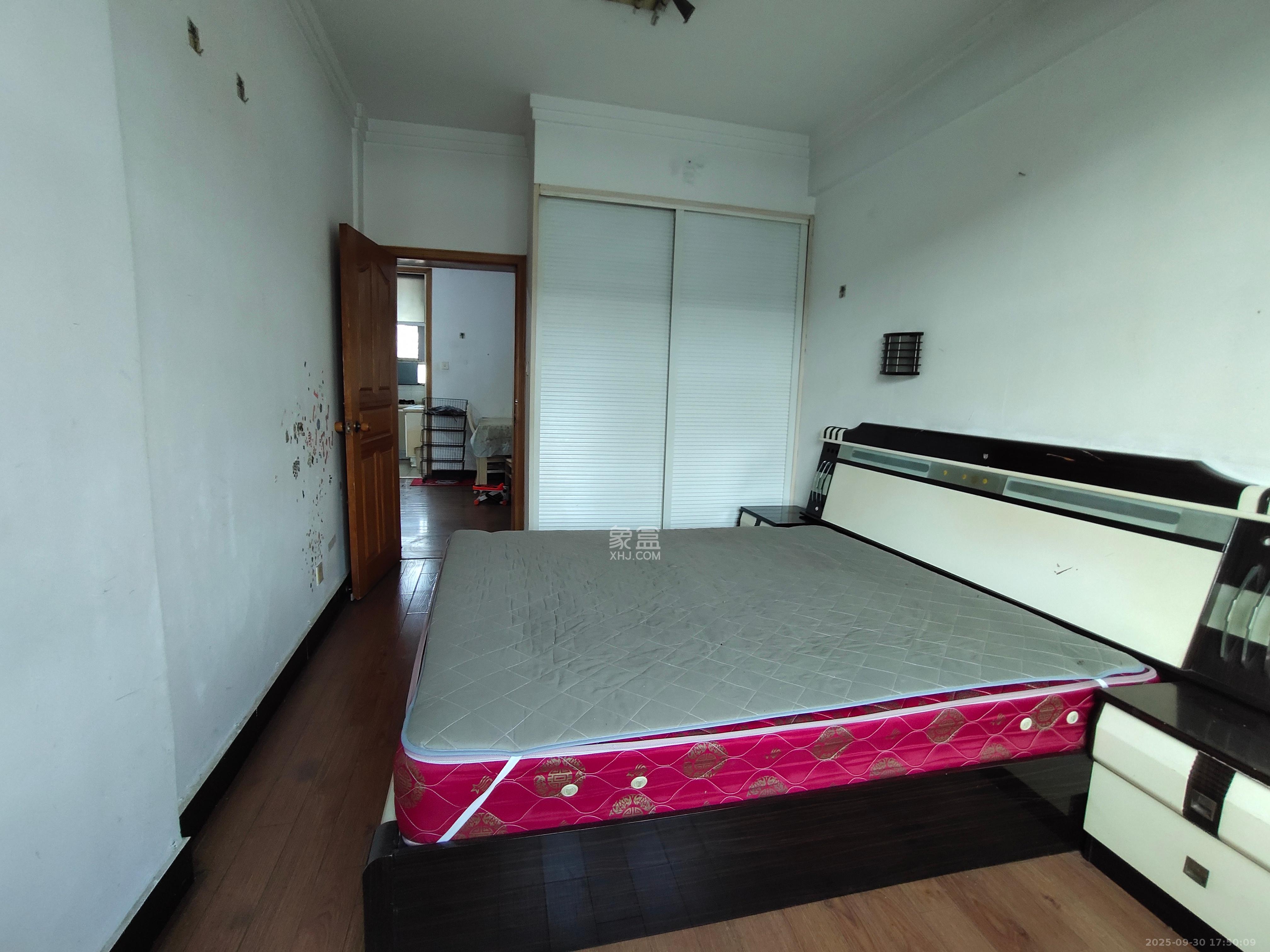 扬帆小区 1室1厅1卫 1500.0元/月 扬帆小区 1室1厅1卫 1500.0元/月室内图