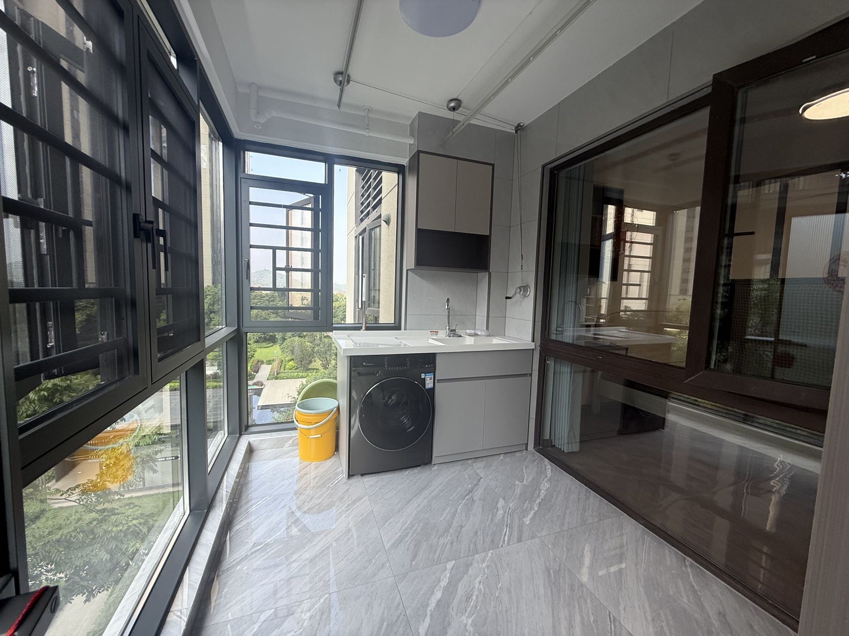 碧桂园翘楚棠  1室0厅0卫    96.8万客厅