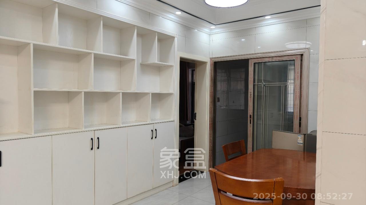 财汇新天地（财汇商务广场）  3室2厅1卫    1700.0元/月室内图