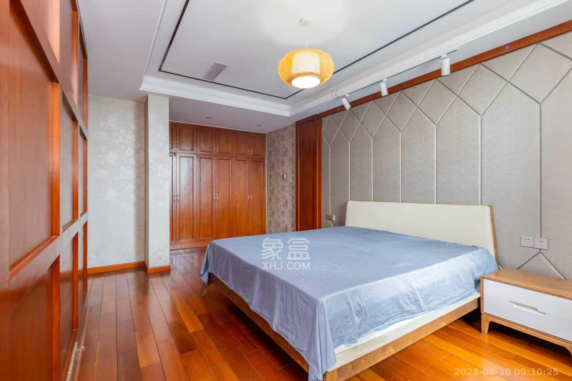 辉宏橄榄城  6室2厅2卫    4500.0元/月室内图