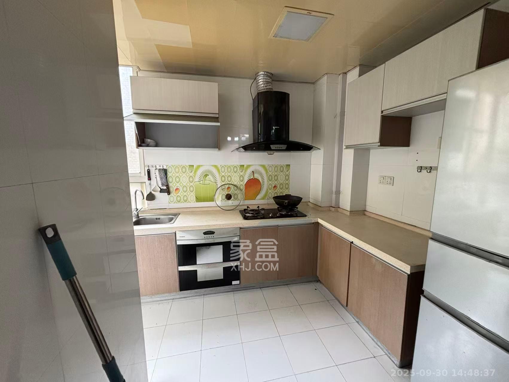 金碧文华 3室2厅2卫 2500.0元/月 金碧文华 3室2厅2卫 2500.0元/月室内图