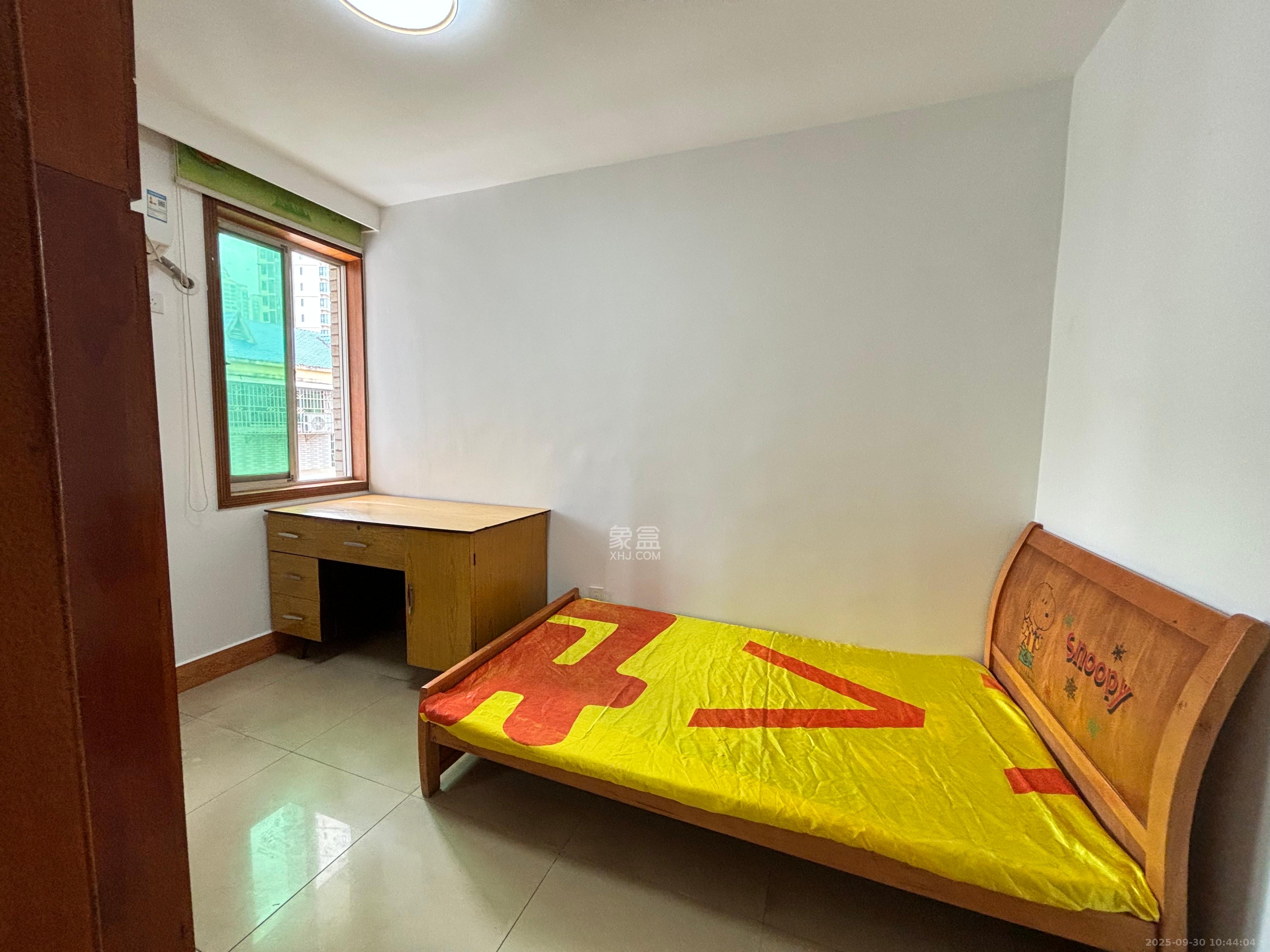 岳北社区  2室1厅1卫    2100.0元/月室内图