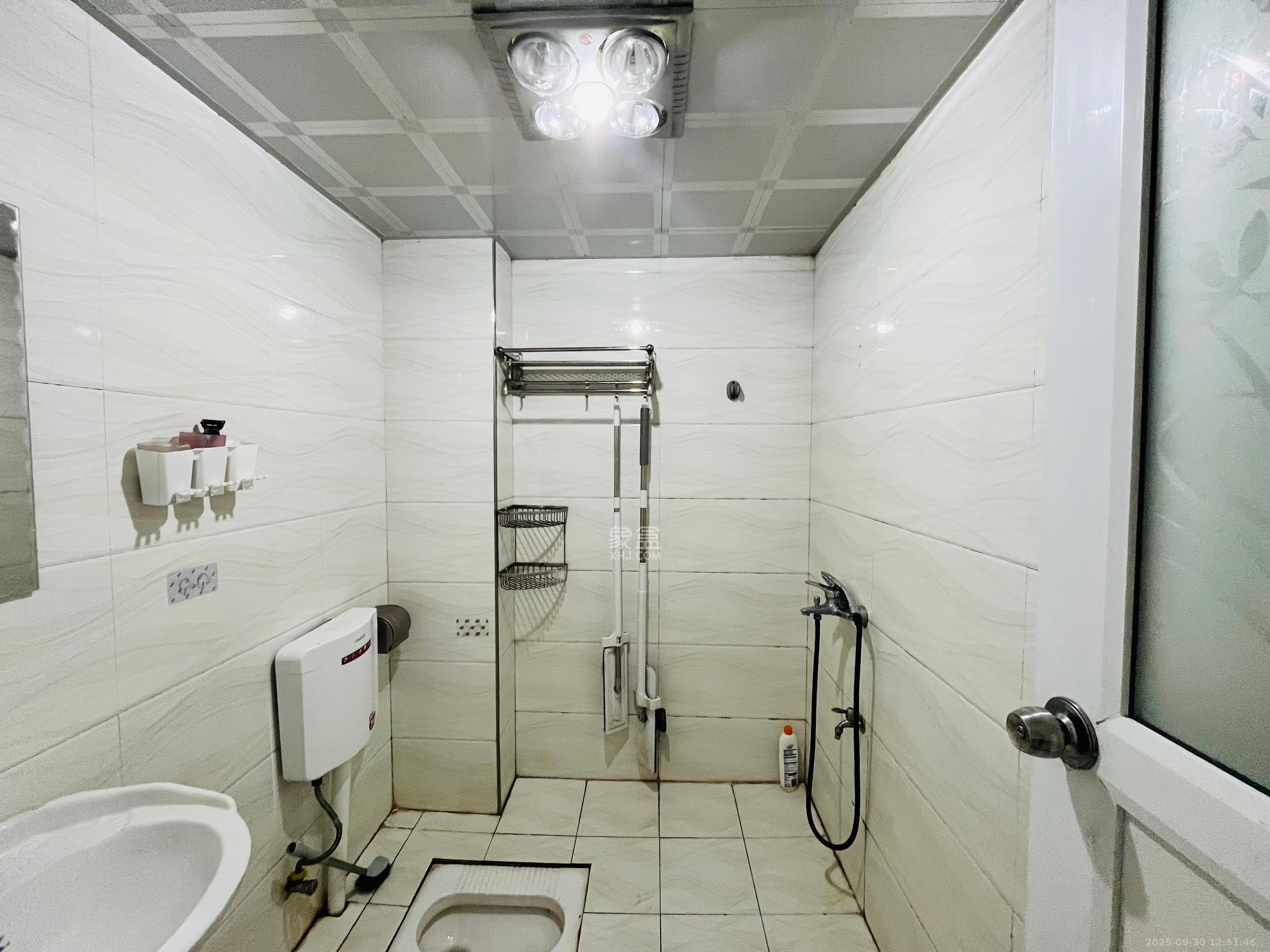 克拉美丽山庄(晟领国际) 2室2厅1卫 1700.0元/月 克拉美丽山庄(晟领国际) 2室2厅1卫 1700.0元/月室内图