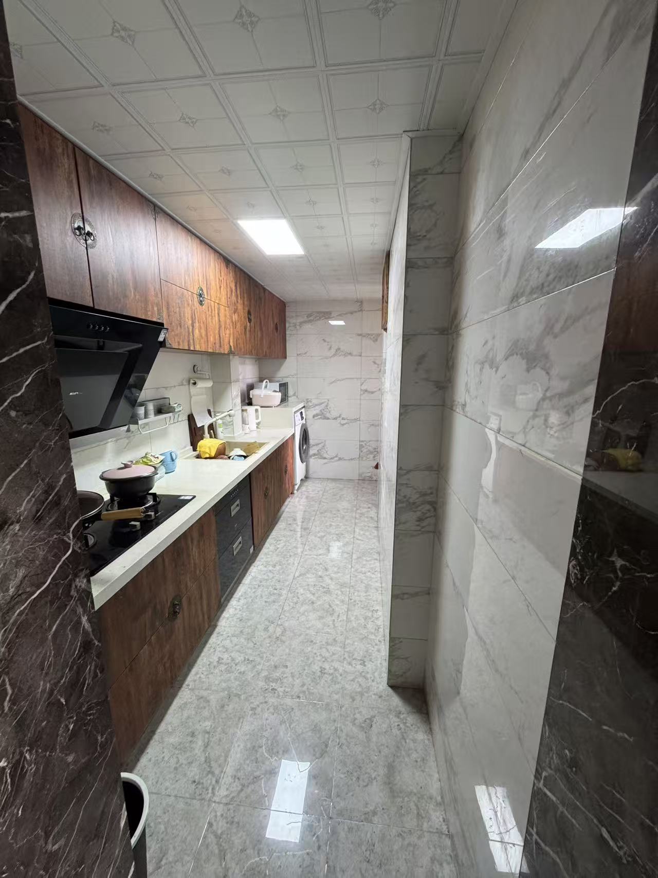 东城明珠 1室1厅1卫 1580.0元/月 东城明珠 1室1厅1卫 1580.0元/月室内图