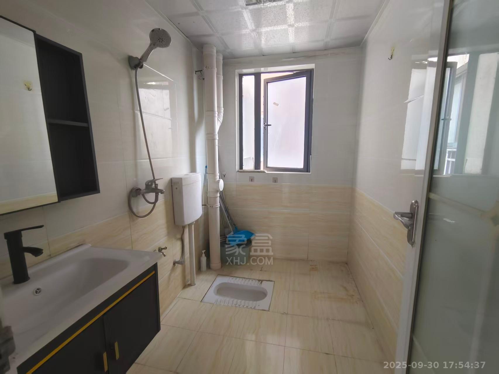 流金岁月-华晨国际 2室2厅1卫 1700.0元/月 流金岁月-华晨国际 2室2厅1卫 1700.0元/月室内图