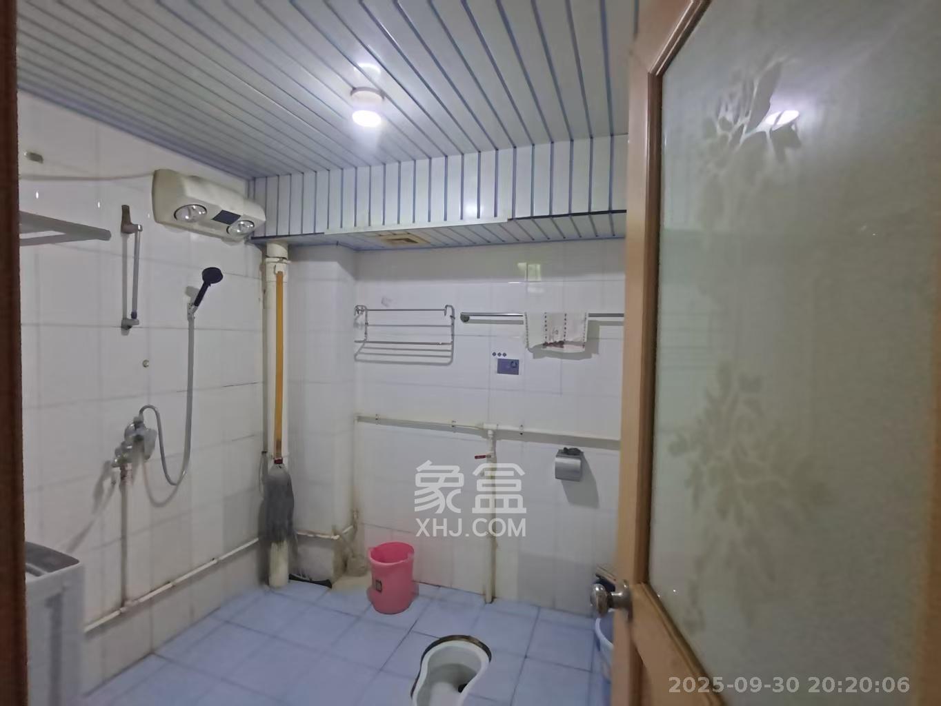 马王堆陶瓷建材新城 3室2厅1卫 1600.0元/月 马王堆陶瓷建材新城 3室2厅1卫 1600.0元/月室内图