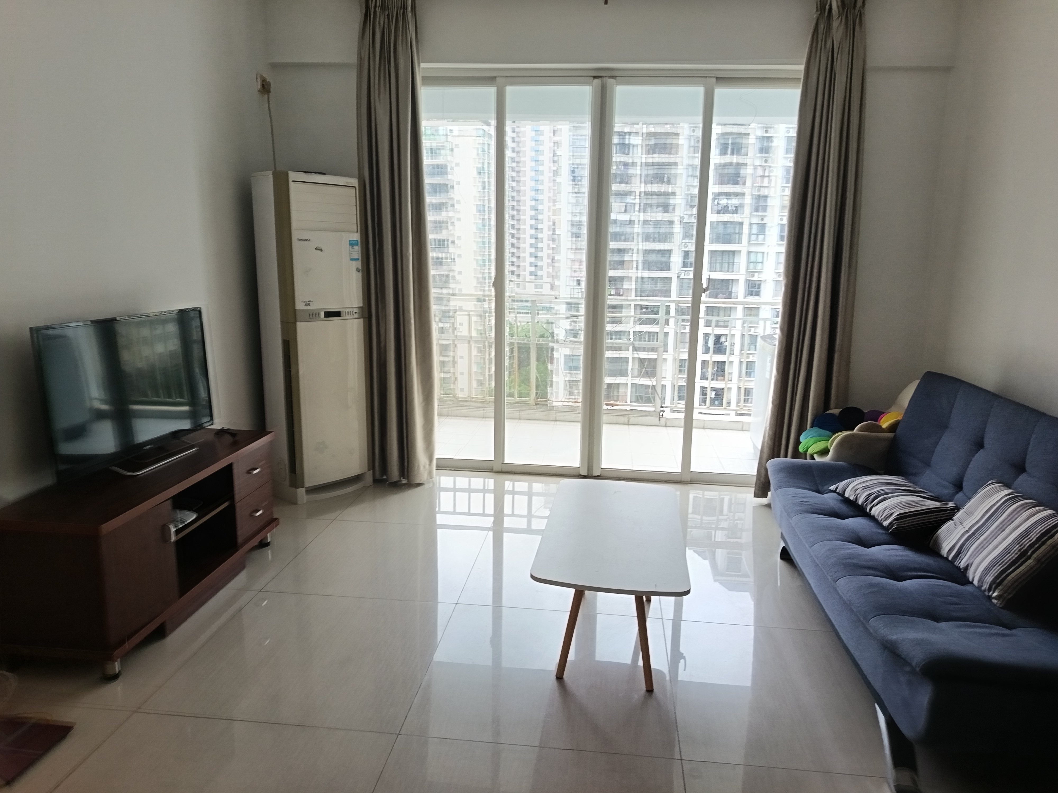 濠江花园 2室2厅1卫 2300.0元/月 濠江花园 2室2厅1卫 2300.0元/月室内图