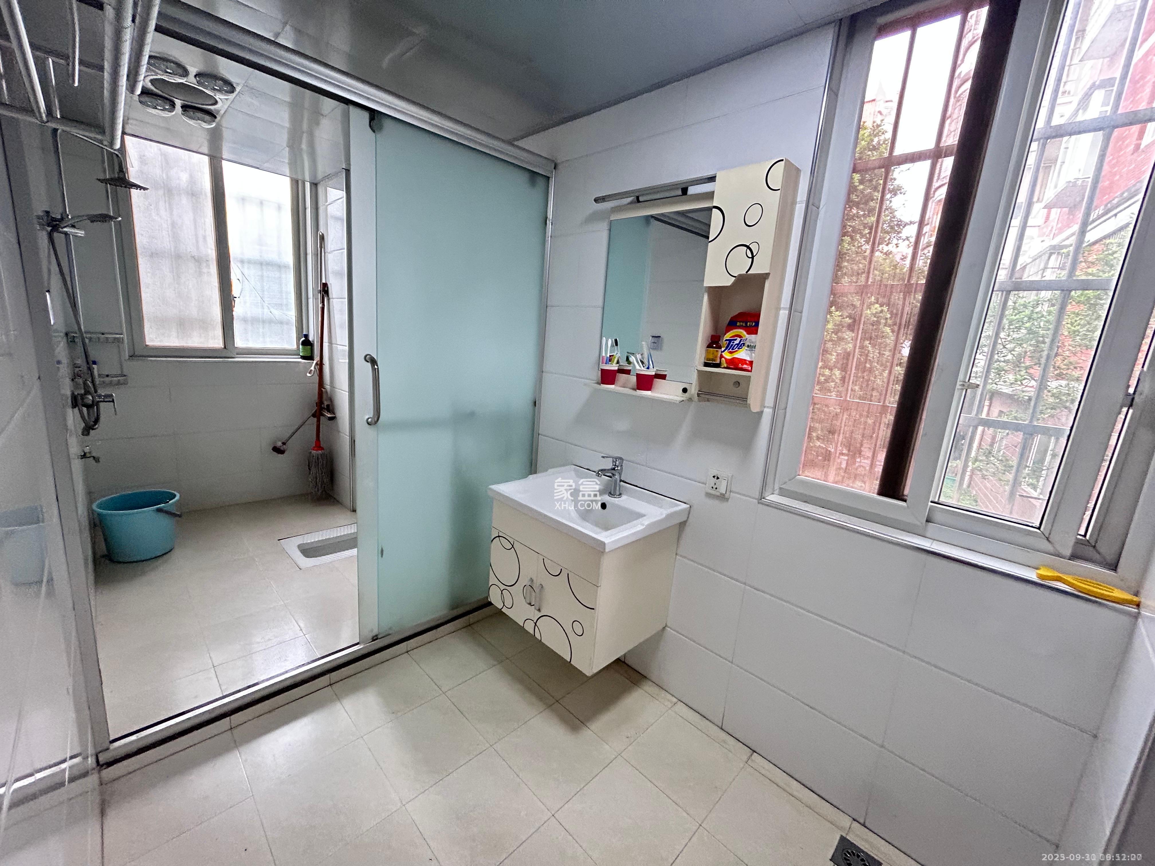 星城国际  2室2厅1卫    1200.0元/月小区图