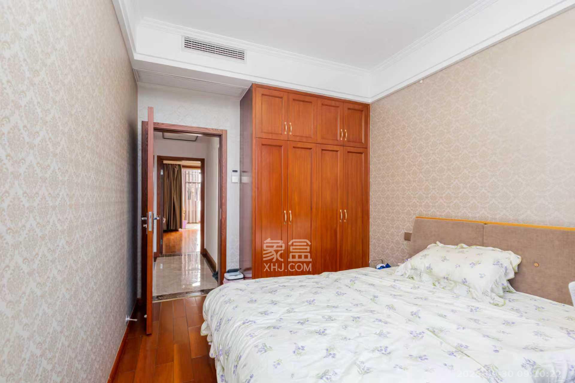 辉宏橄榄城  6室2厅2卫    4500.0元/月室内图