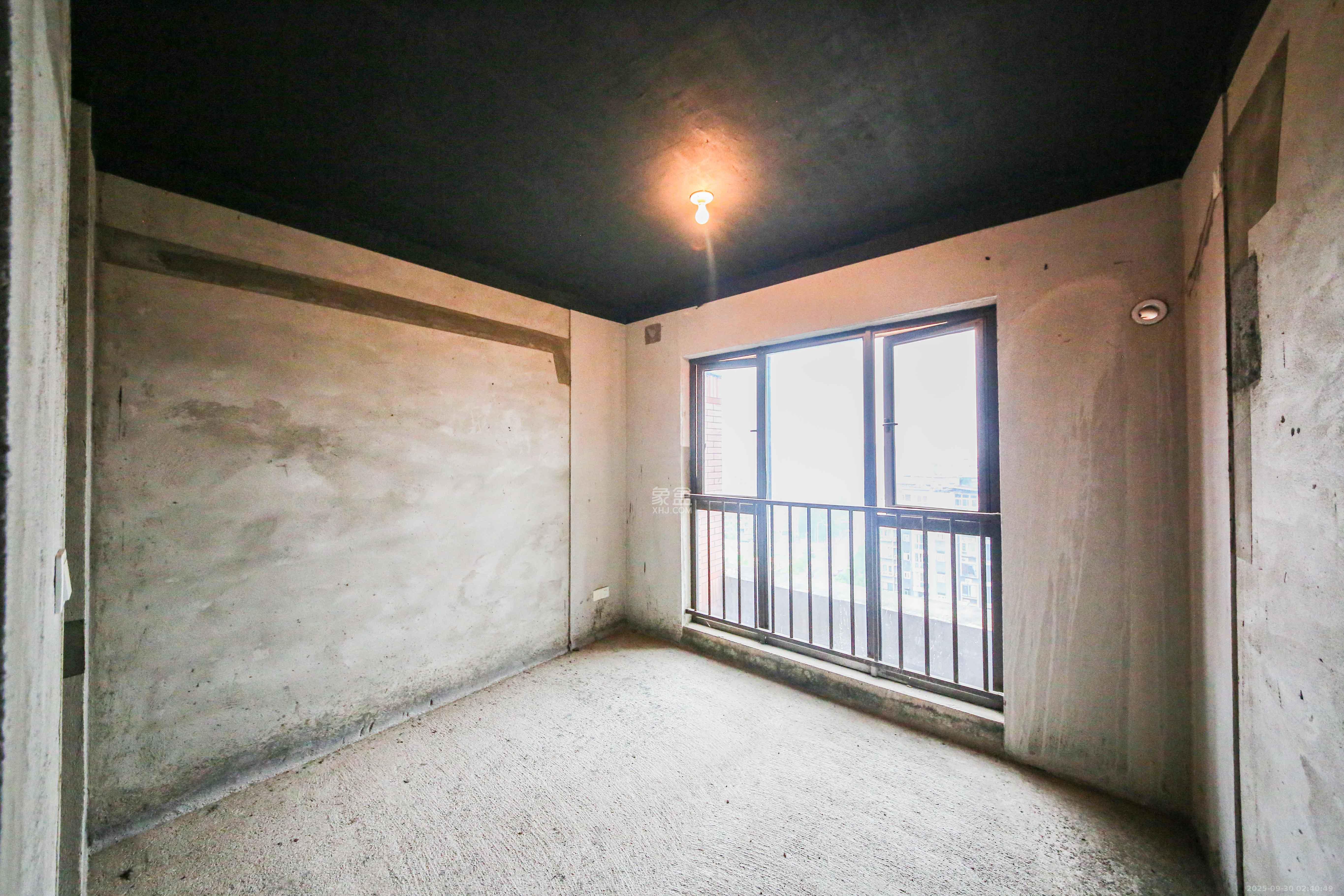 鑫远翡丽郡(鑫远翡丽雅苑) 5室2厅2卫 212.8万 鑫远翡丽郡(鑫远翡丽雅苑) 5室2厅2卫 212.8万卧室