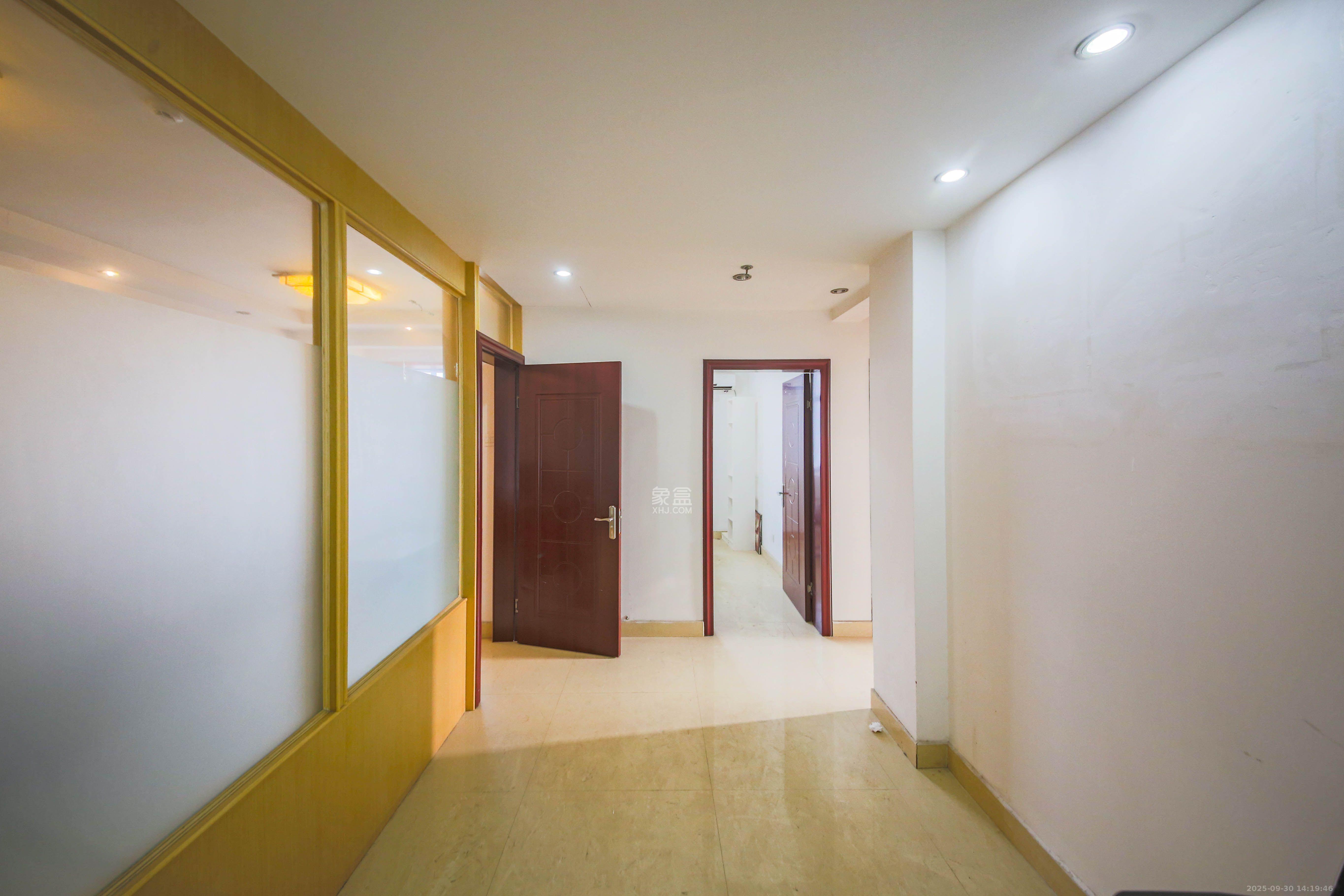 鑫远杰座 3室2厅1卫 3000.0元/月 鑫远杰座 3室2厅1卫 3000.0元/月室内图