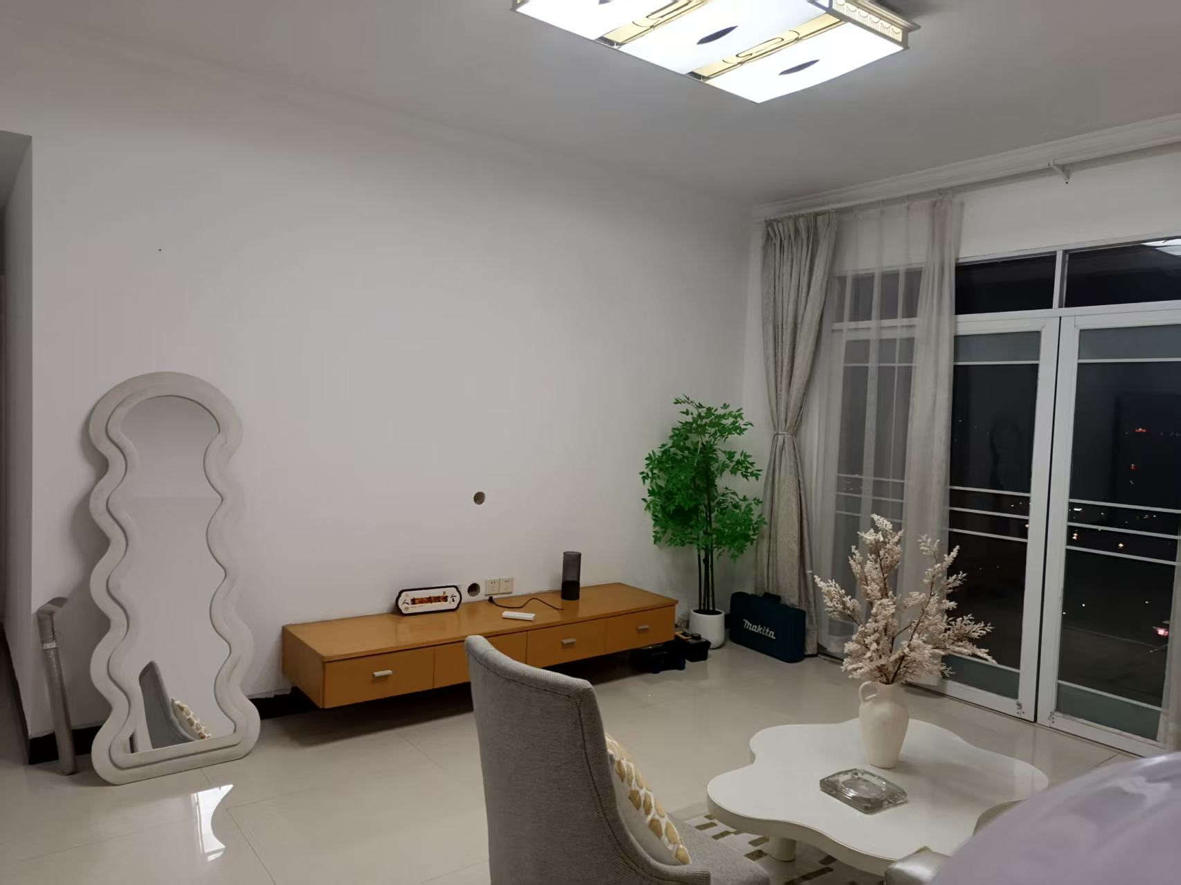 博达绿岛  3室2厅2卫   2300.00元/月室内图