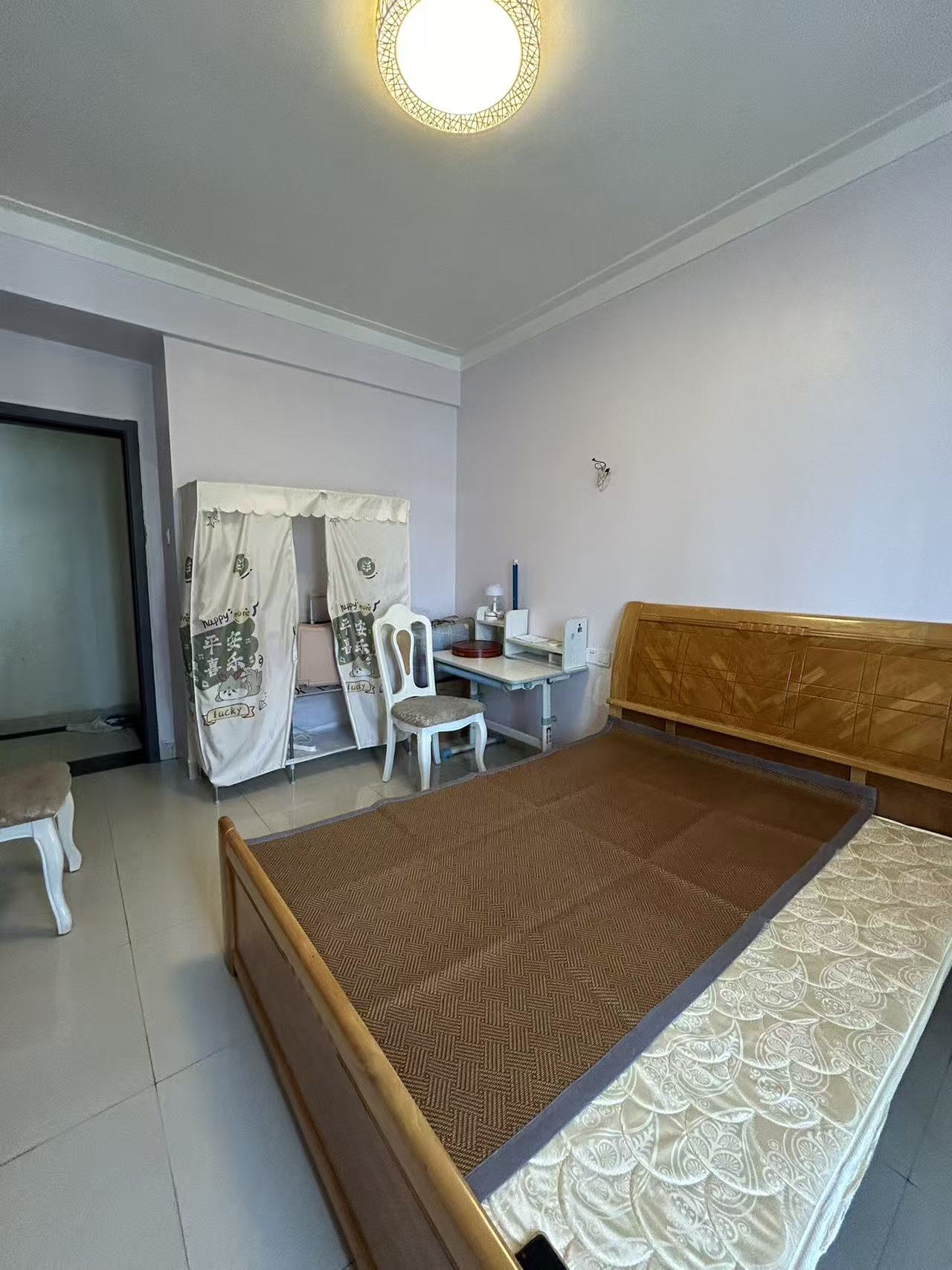 宝泰温泉花园  3室2厅2卫    142.0万室内图