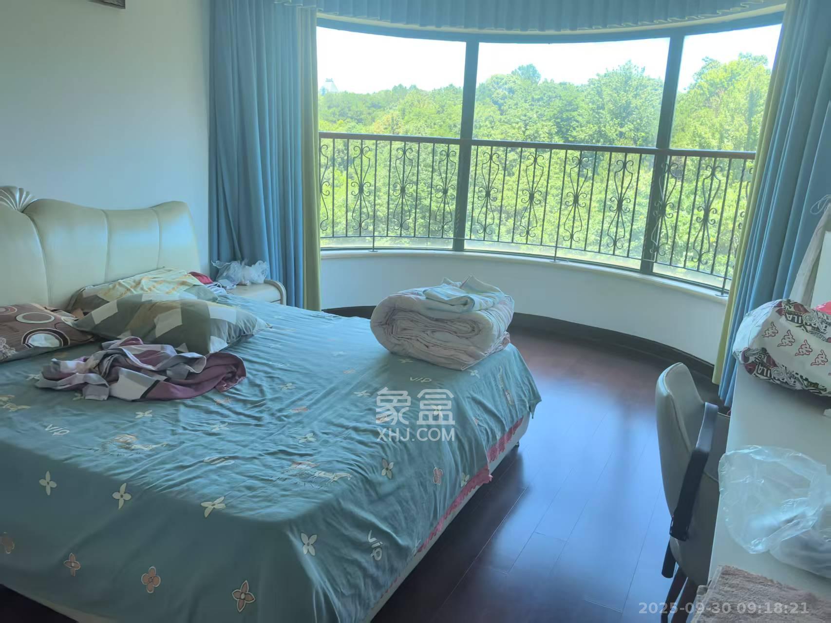 恒大城  4室2厅2卫    2600.0元/月室内图