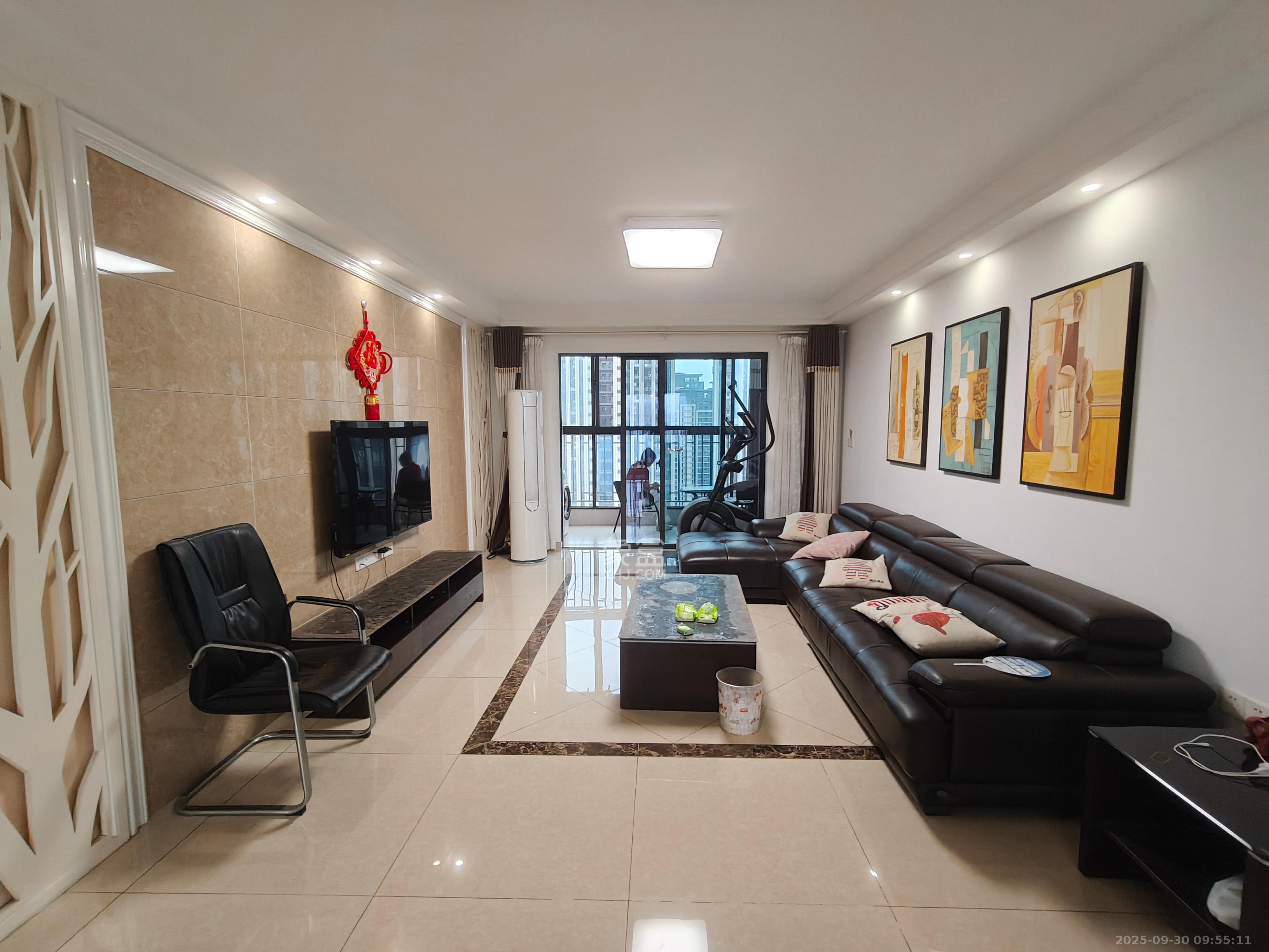 绿地之窗 3室2厅2卫 3400.0元/月 绿地之窗 3室2厅2卫 3400.0元/月室内图