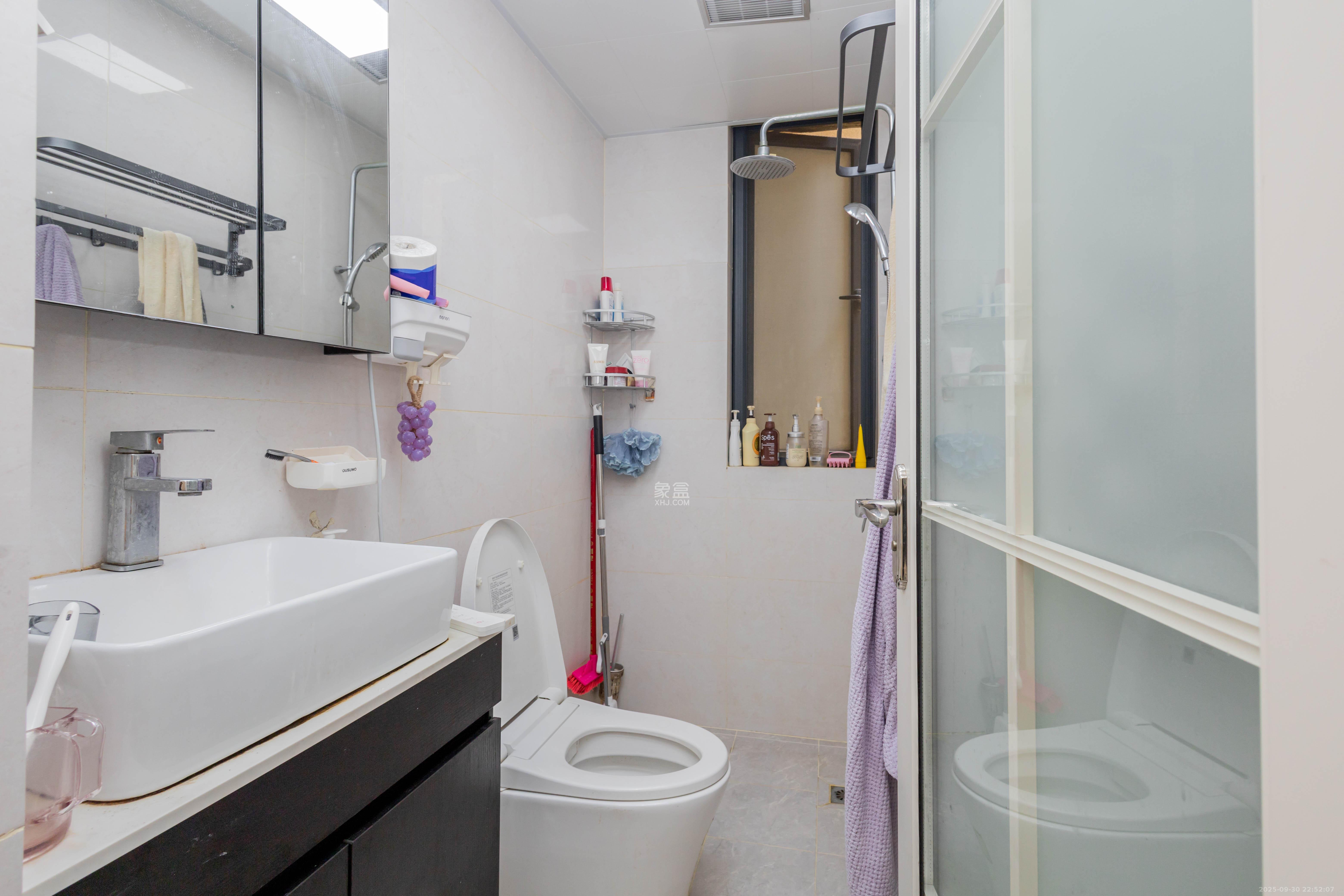 爵世名邸东湖(东湖壹号企业总部基地) 3室2厅2卫 106.0万 爵世名邸东湖(东湖壹号企业总部基地) 3室2厅2卫 106.0万卫生间