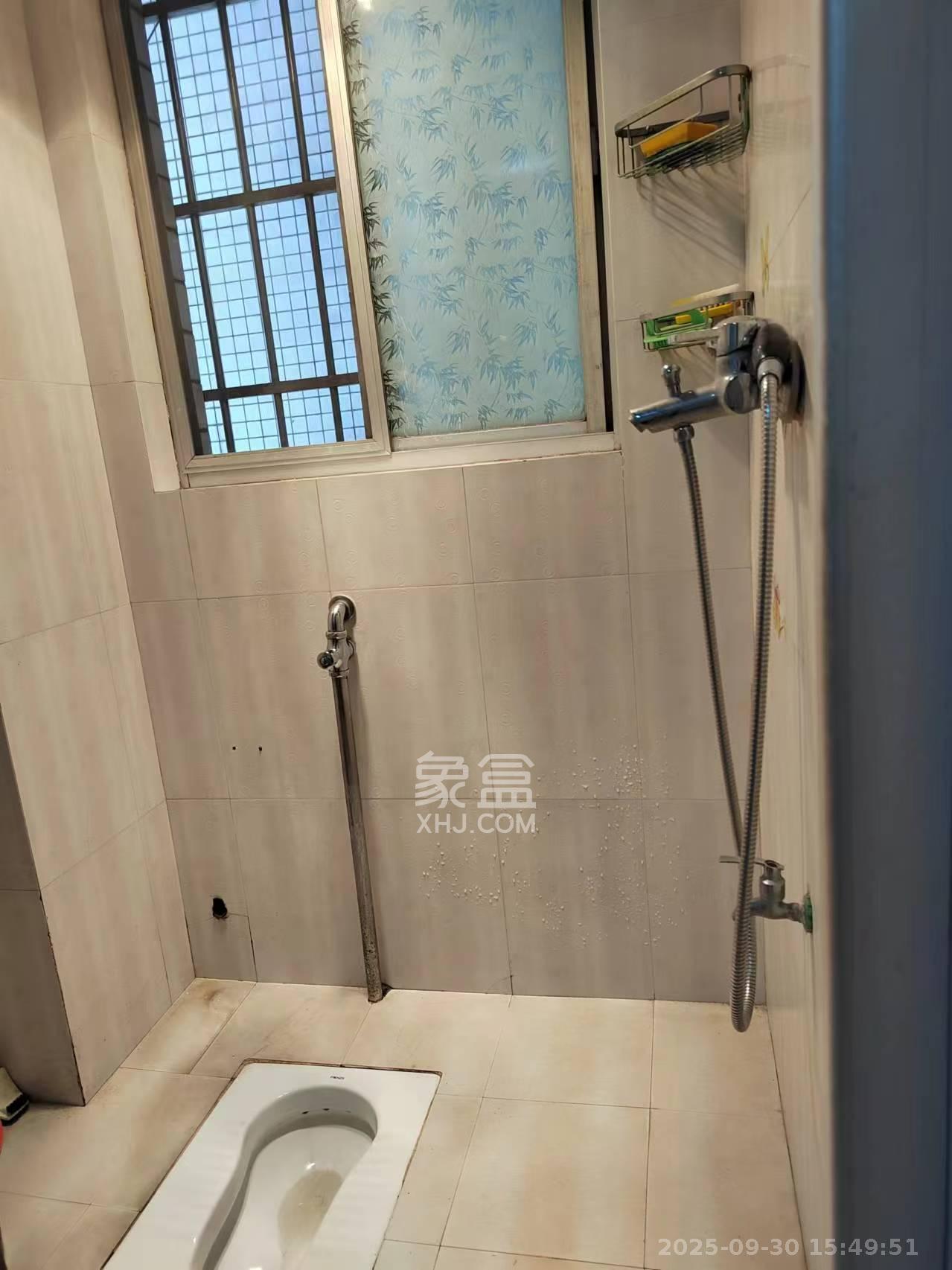 东方新世界  2室1厅1卫    2300.0元/月室内图
