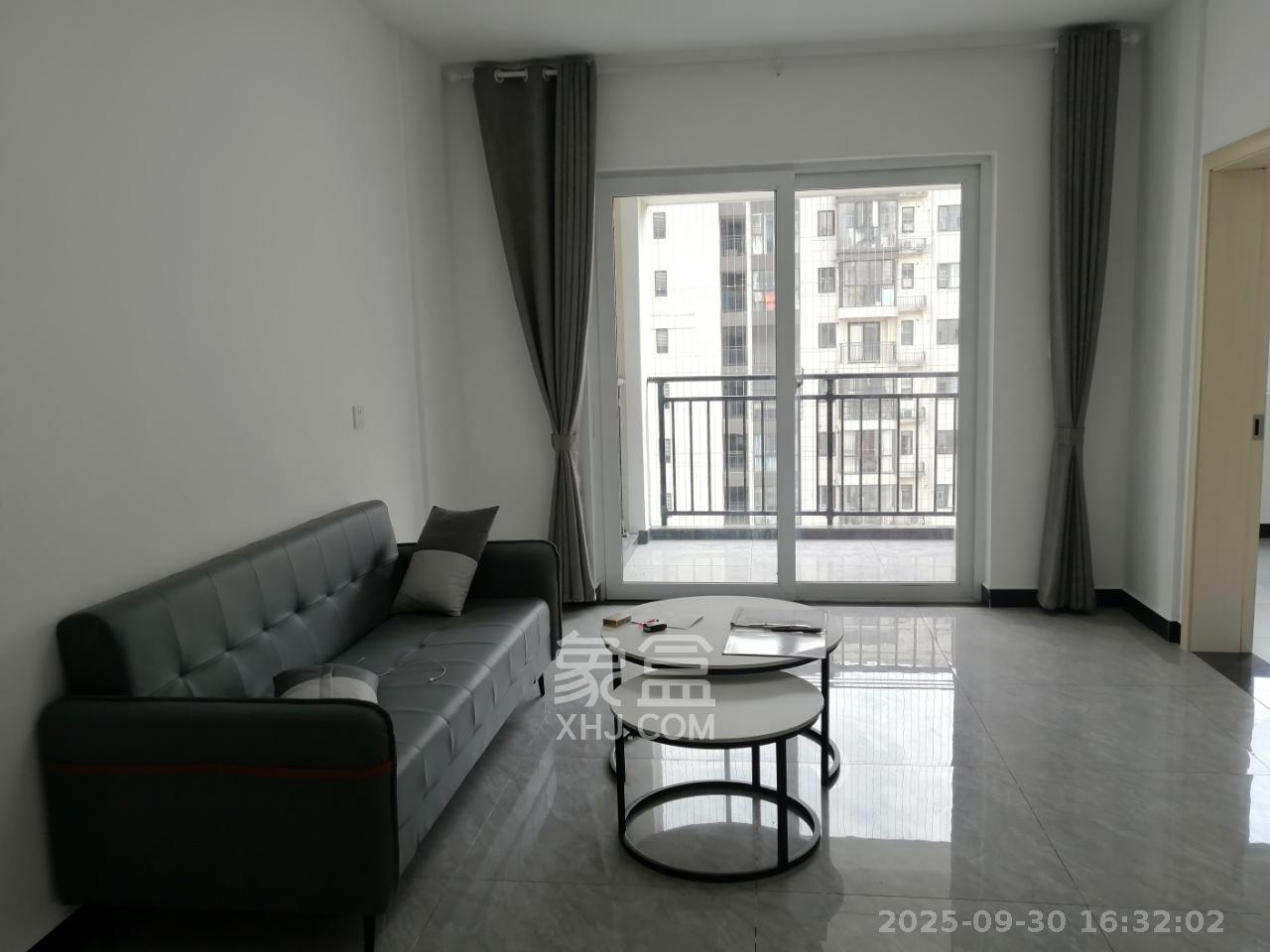 新华联梦想城 3室2厅1卫 1600.0元/月 新华联梦想城 3室2厅1卫 1600.0元/月室内图