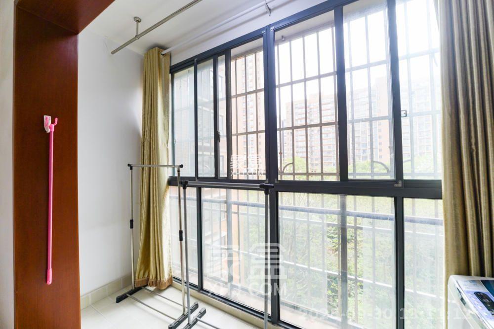 湘府十城(汇财御景湾新寓,汇财国际) 3室2厅1卫 2300.0元/月 湘府十城(汇财御景湾新寓,汇财国际) 3室2厅1卫 2300.0元/月室内图