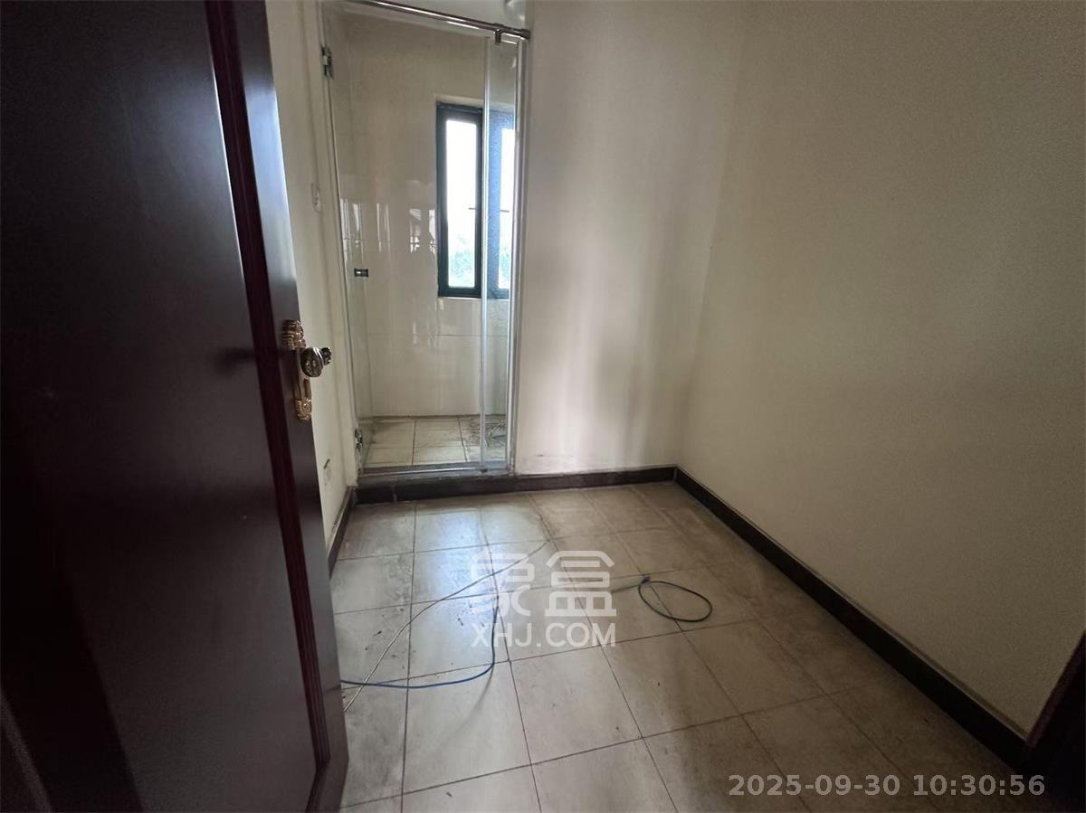 恒大城 4室2厅2卫 3000.0元/月 恒大城 4室2厅2卫 3000.0元/月室内图