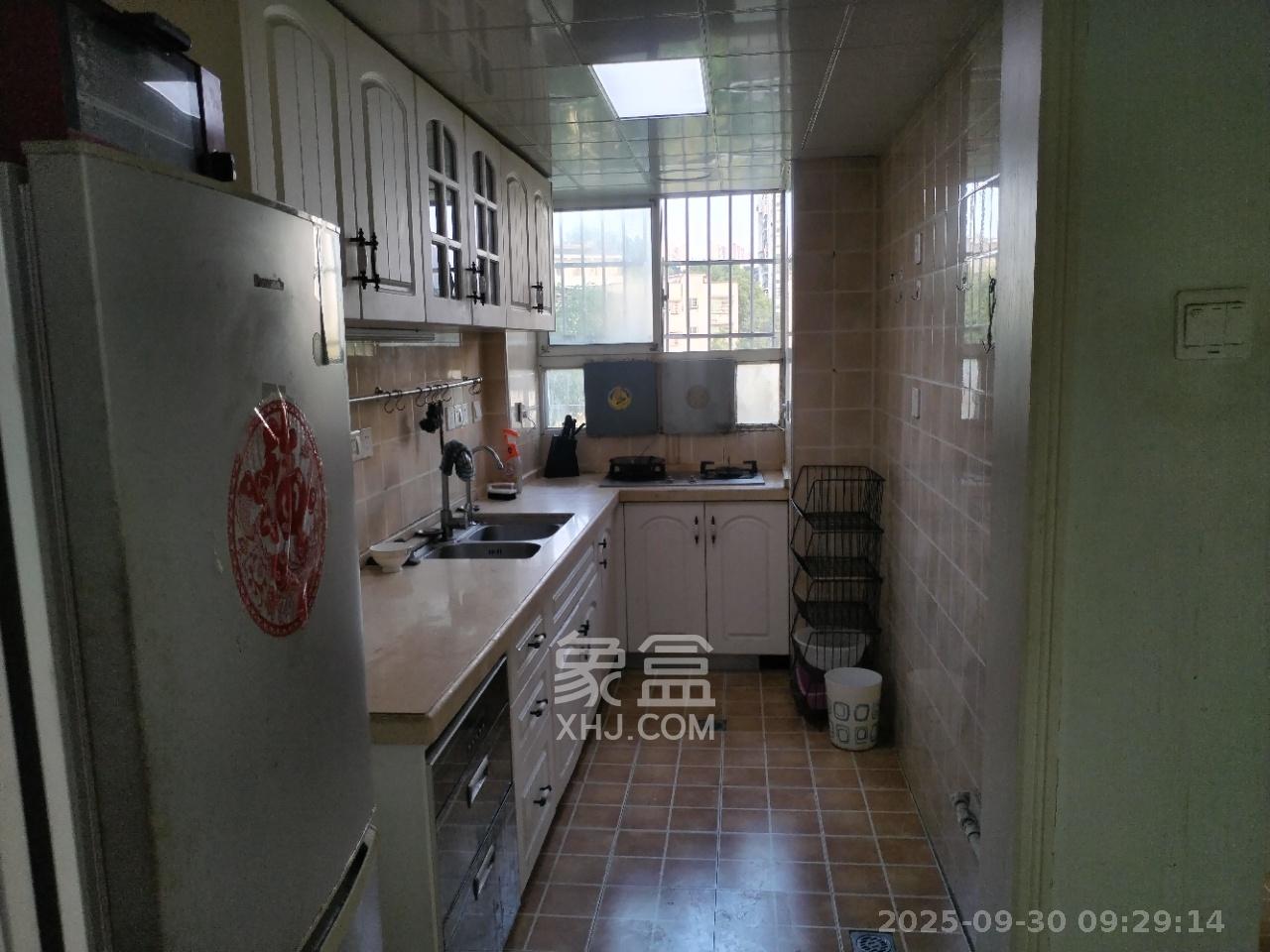 江南公寓  2室2厅1卫   1700.00元/月室内图