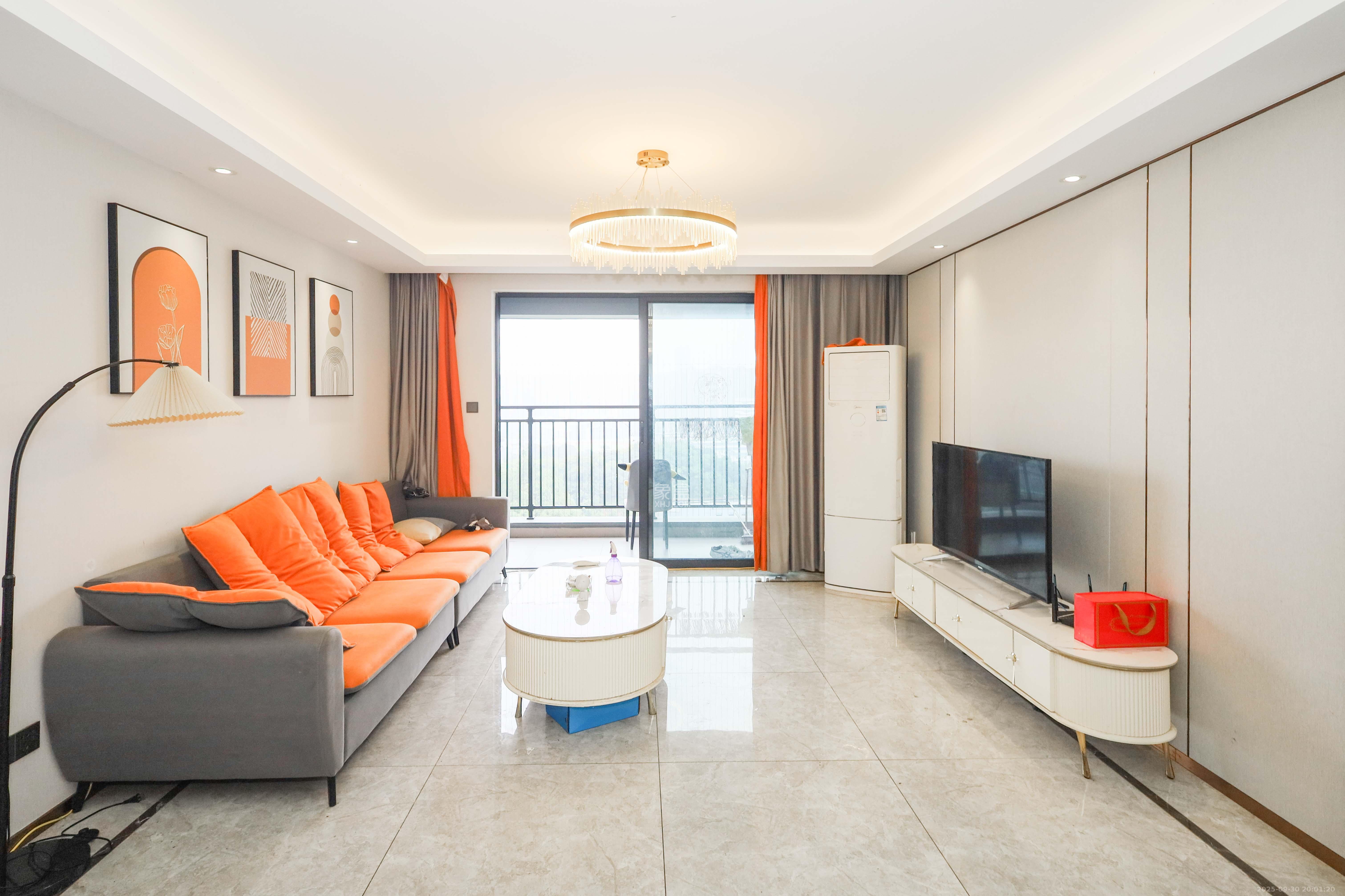 梅溪悦章  4室2厅2卫    180.0万 梅溪悦章  4室2厅2卫    180.0万