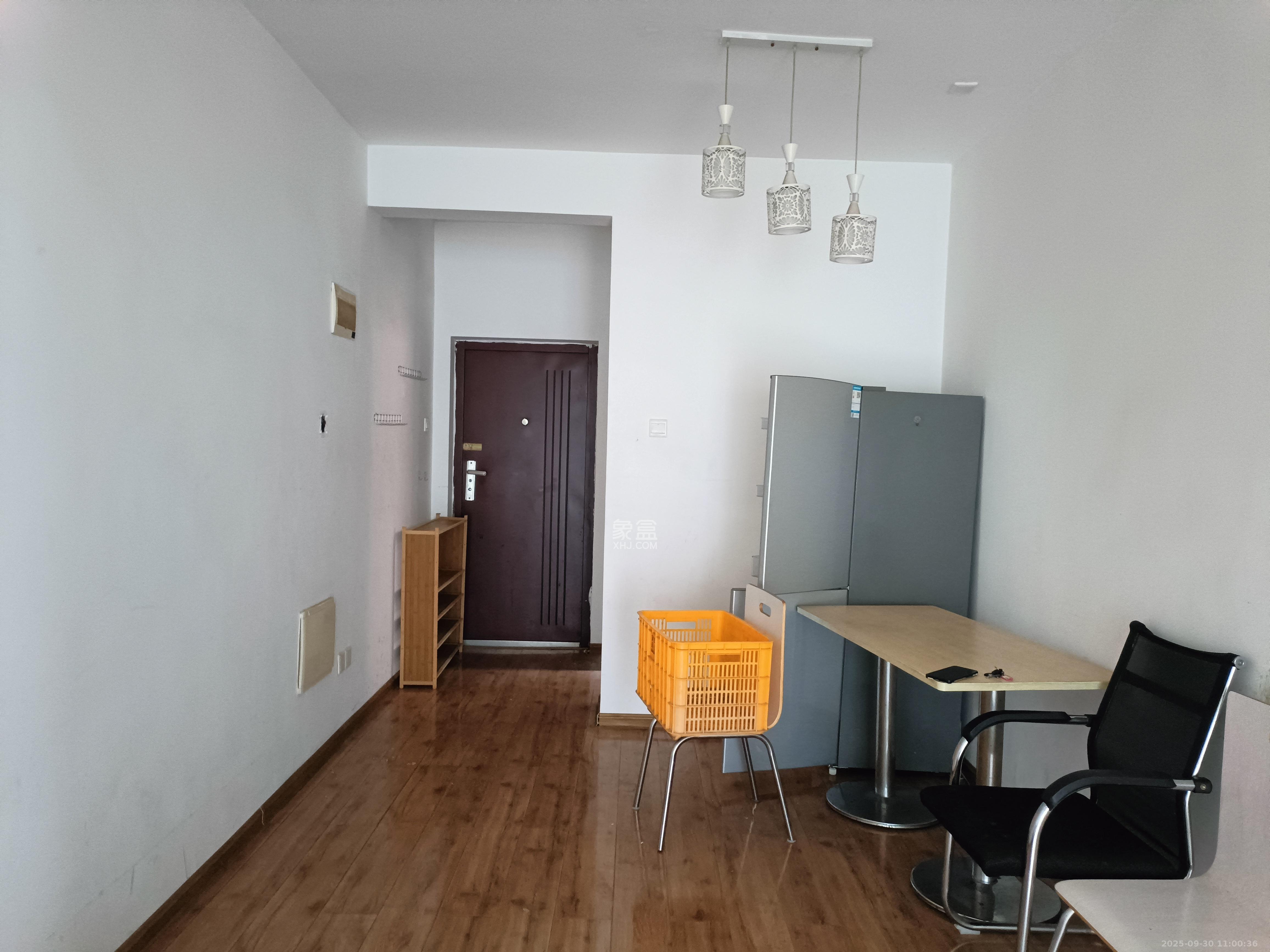 凯富漫城 3室2厅1卫 950.0元/月 凯富漫城 3室2厅1卫 950.0元/月室内图