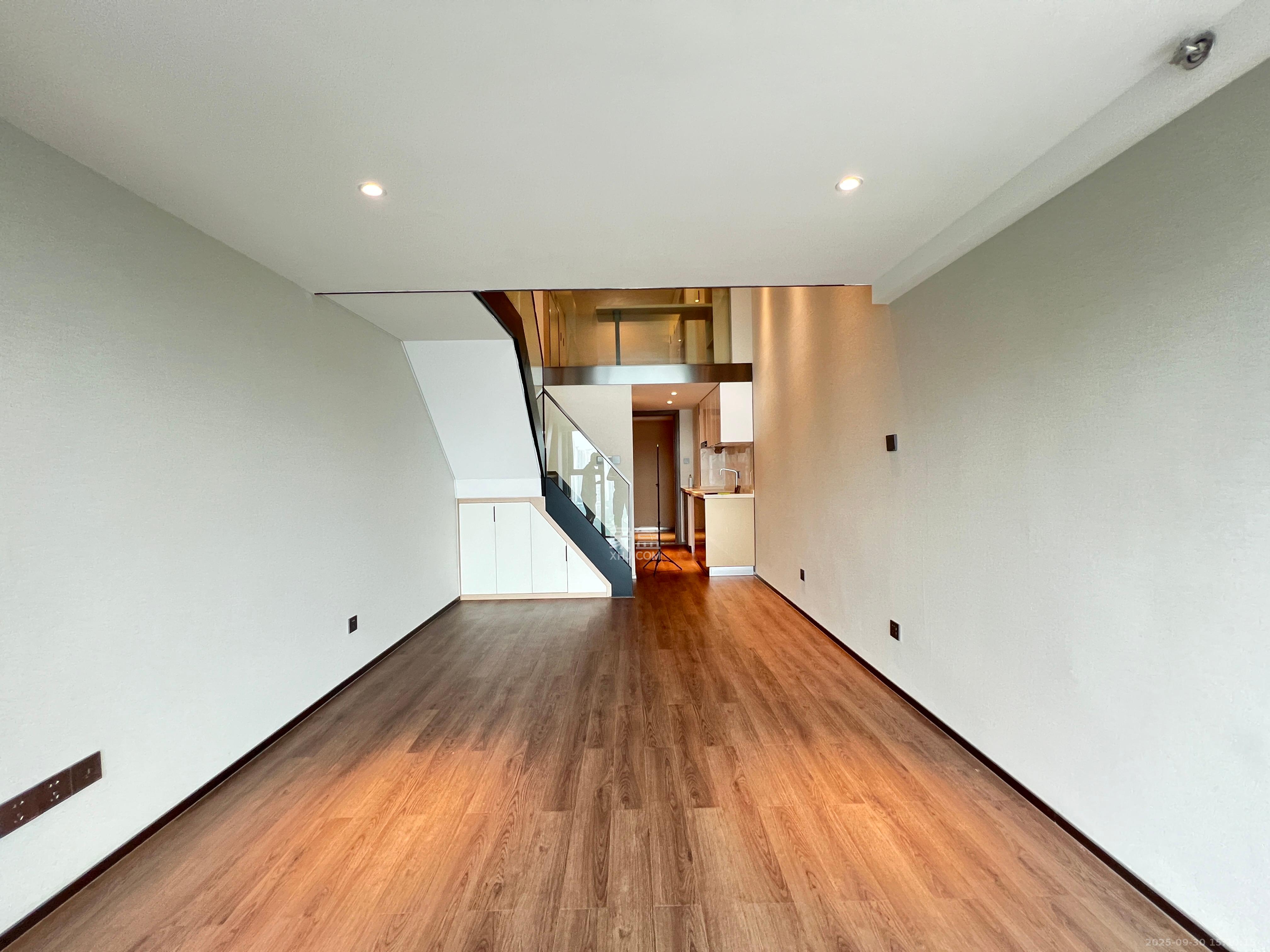 达美寰宇中心  2室1厅1卫    2300.0元/月室内图