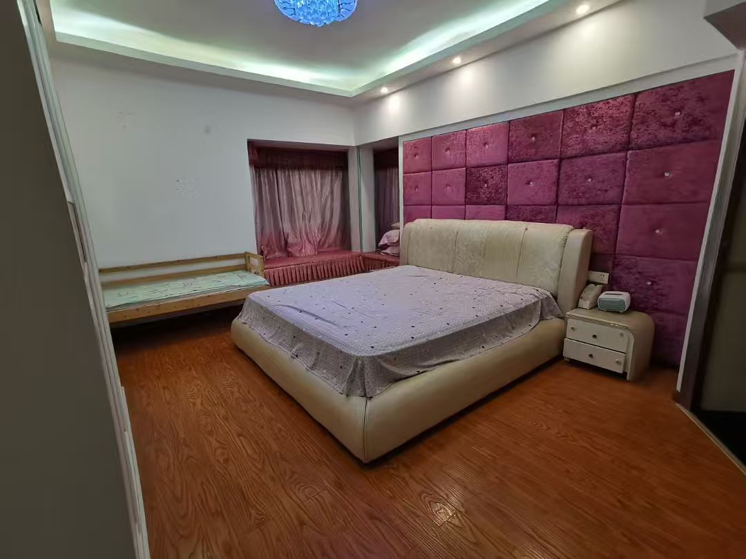 金谷家园 4室2厅2卫 2000.0元/月 金谷家园 4室2厅2卫 2000.0元/月室内图