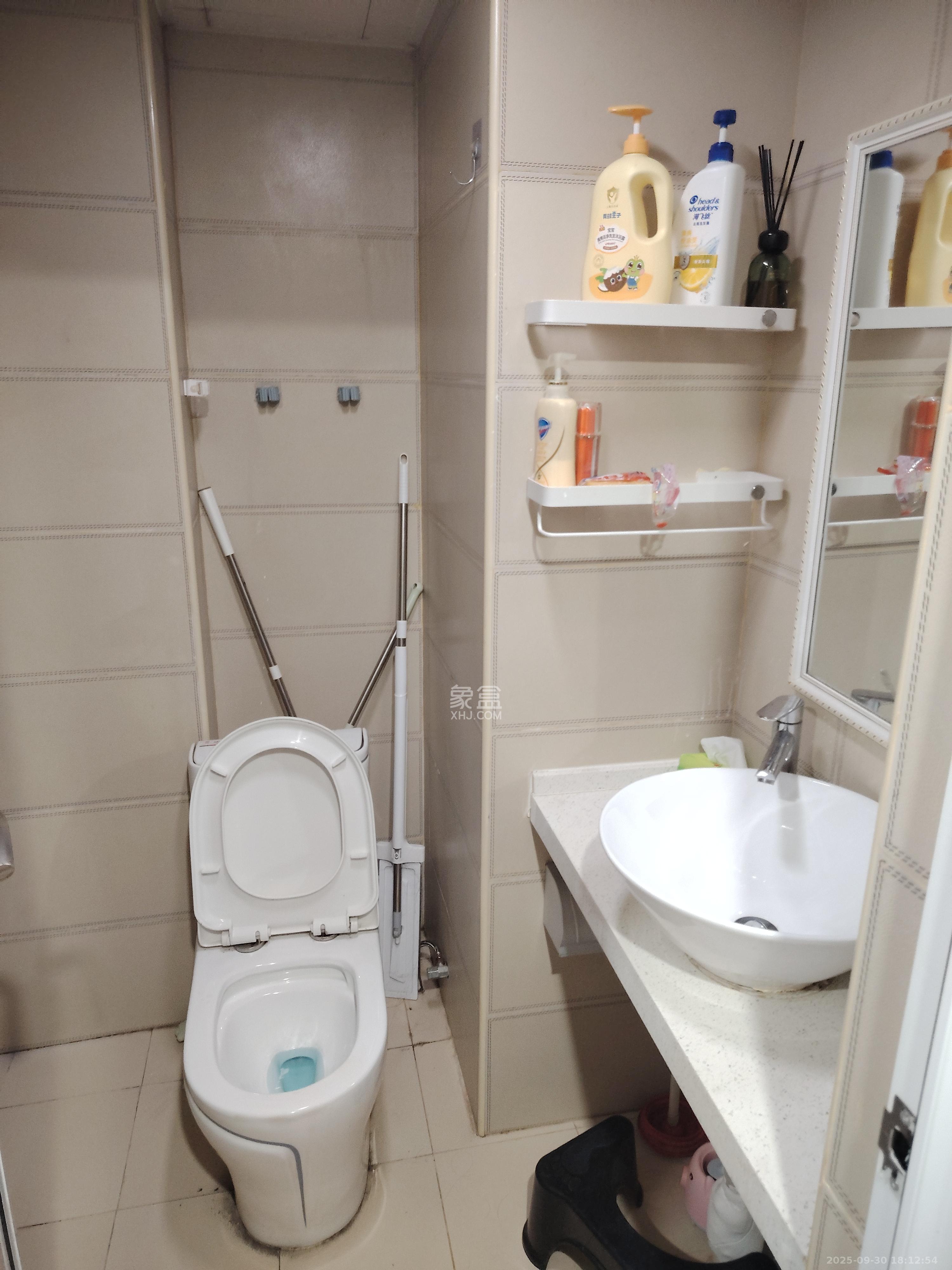 兰亭湾畔 1室1厅1卫 1500.0元/月 兰亭湾畔 1室1厅1卫 1500.0元/月室内图