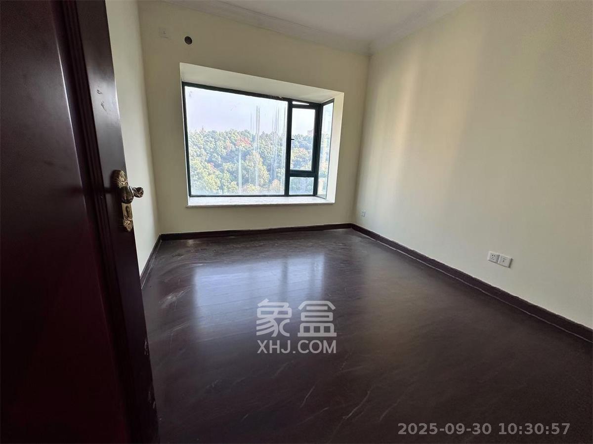 恒大城 4室2厅2卫 3000.0元/月 恒大城 4室2厅2卫 3000.0元/月室内图