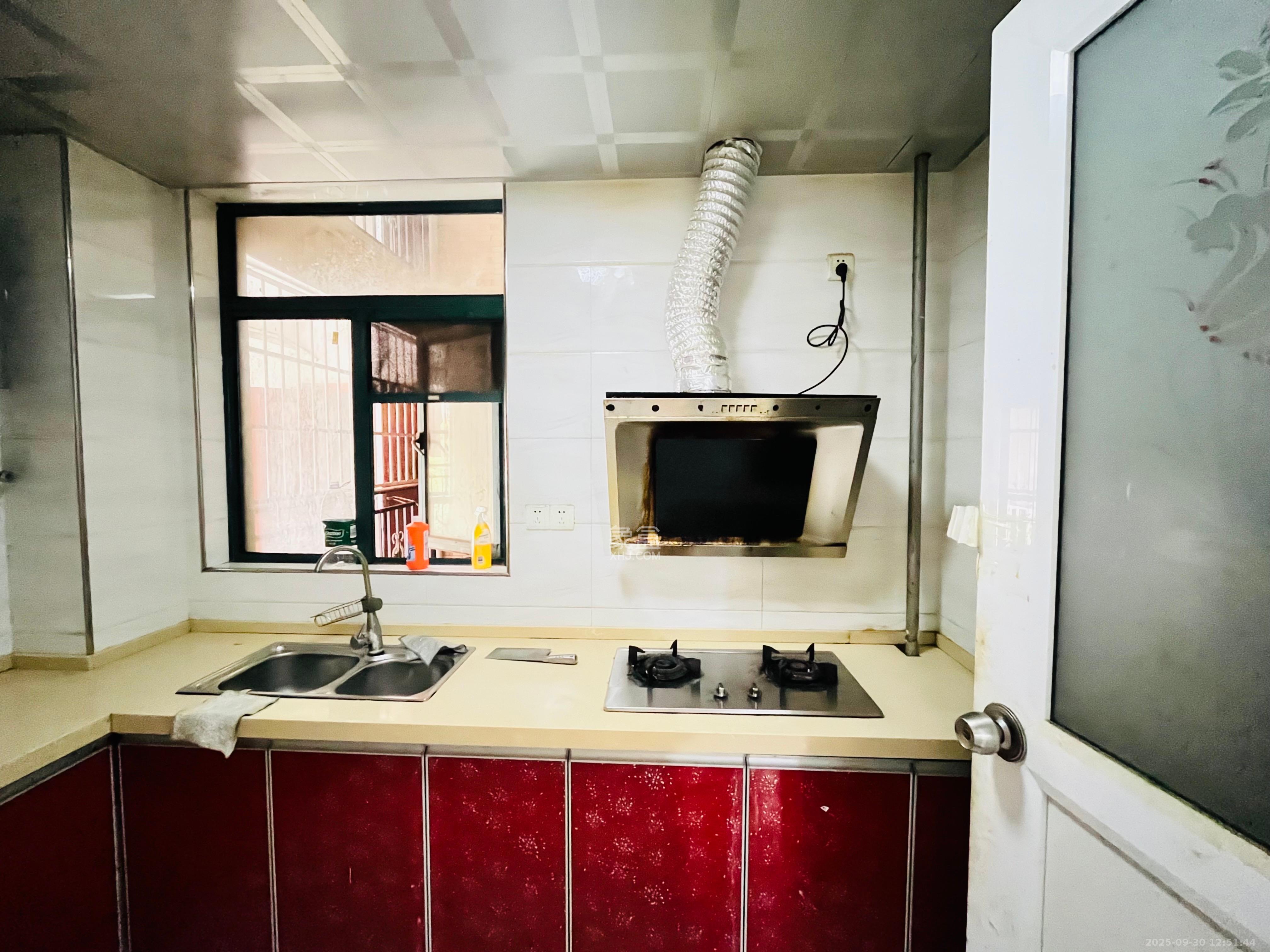 克拉美丽山庄(晟领国际) 2室2厅1卫 1700.0元/月 克拉美丽山庄(晟领国际) 2室2厅1卫 1700.0元/月室内图