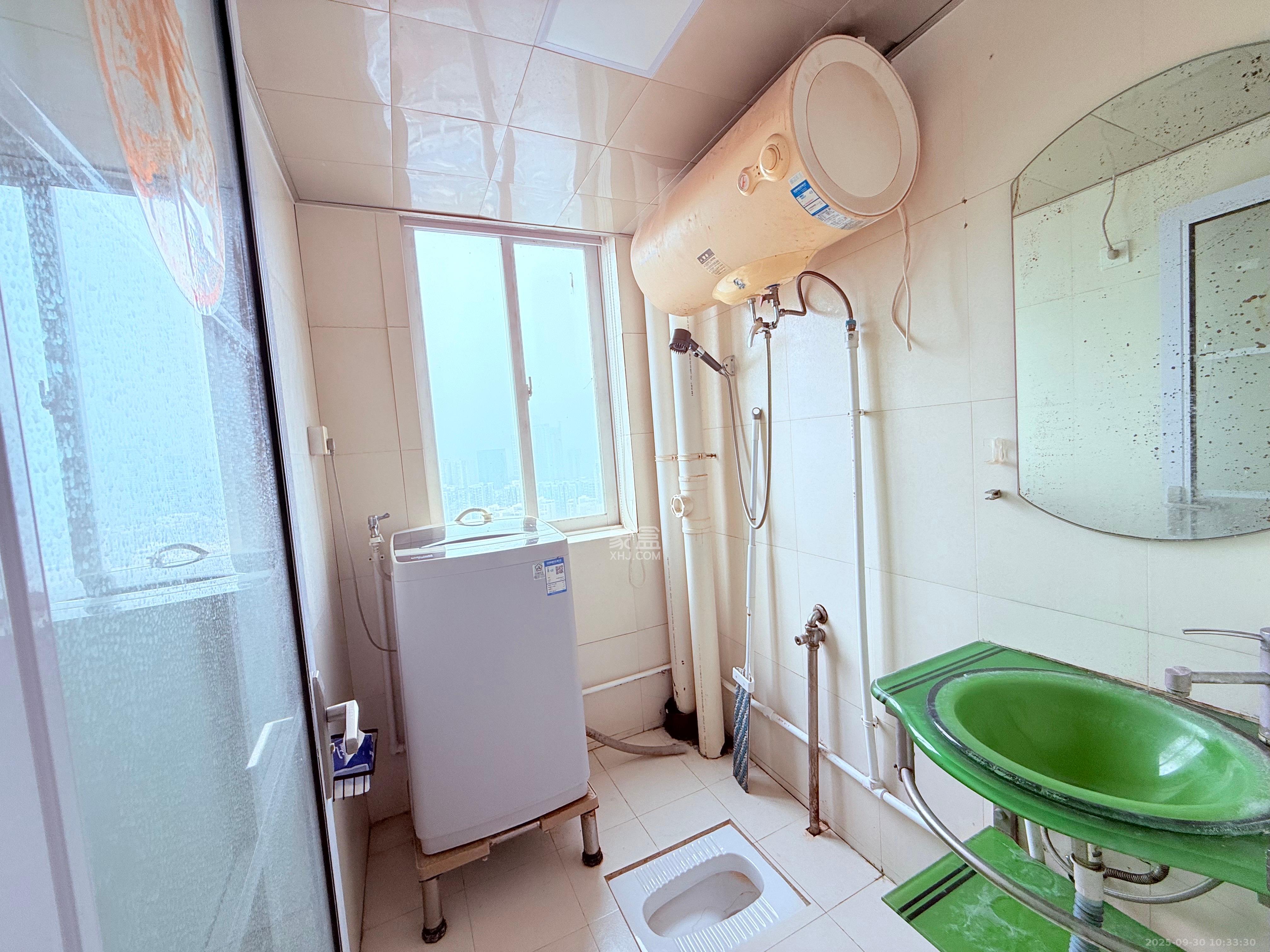 东门壹号家园 2室2厅1卫 2400.0元/月 东门壹号家园 2室2厅1卫 2400.0元/月室内图