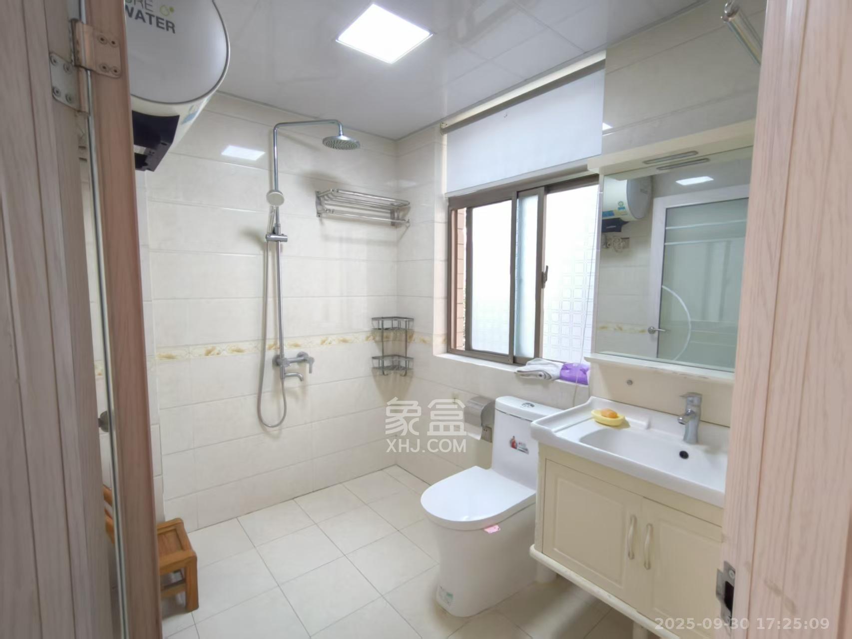 湖南边防总队家属宿舍  3室2厅2卫   2800.00元/月室内图