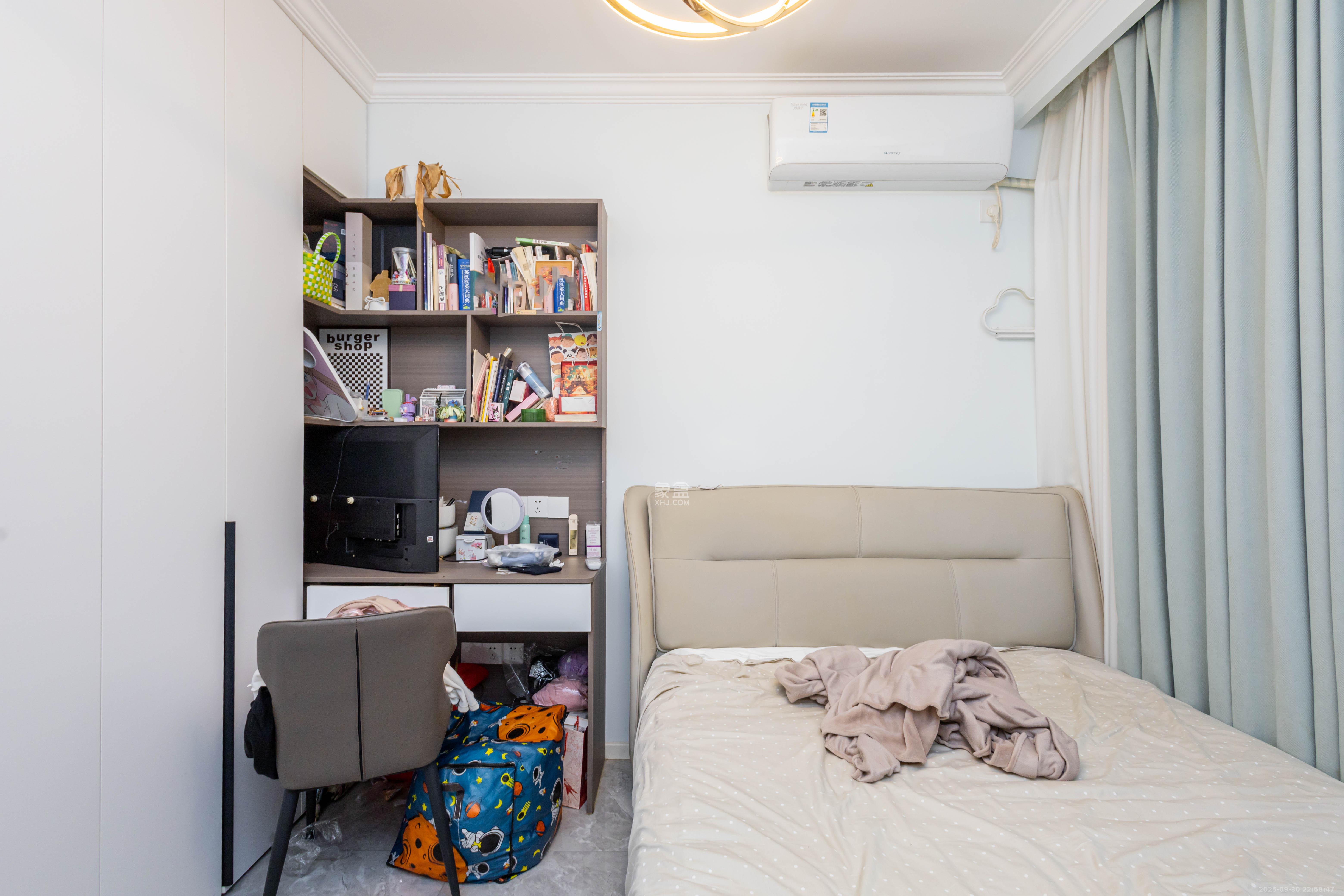 中交中央公园D5区 3室2厅2卫 155.0万 中交中央公园D5区 3室2厅2卫 155.0万卧室