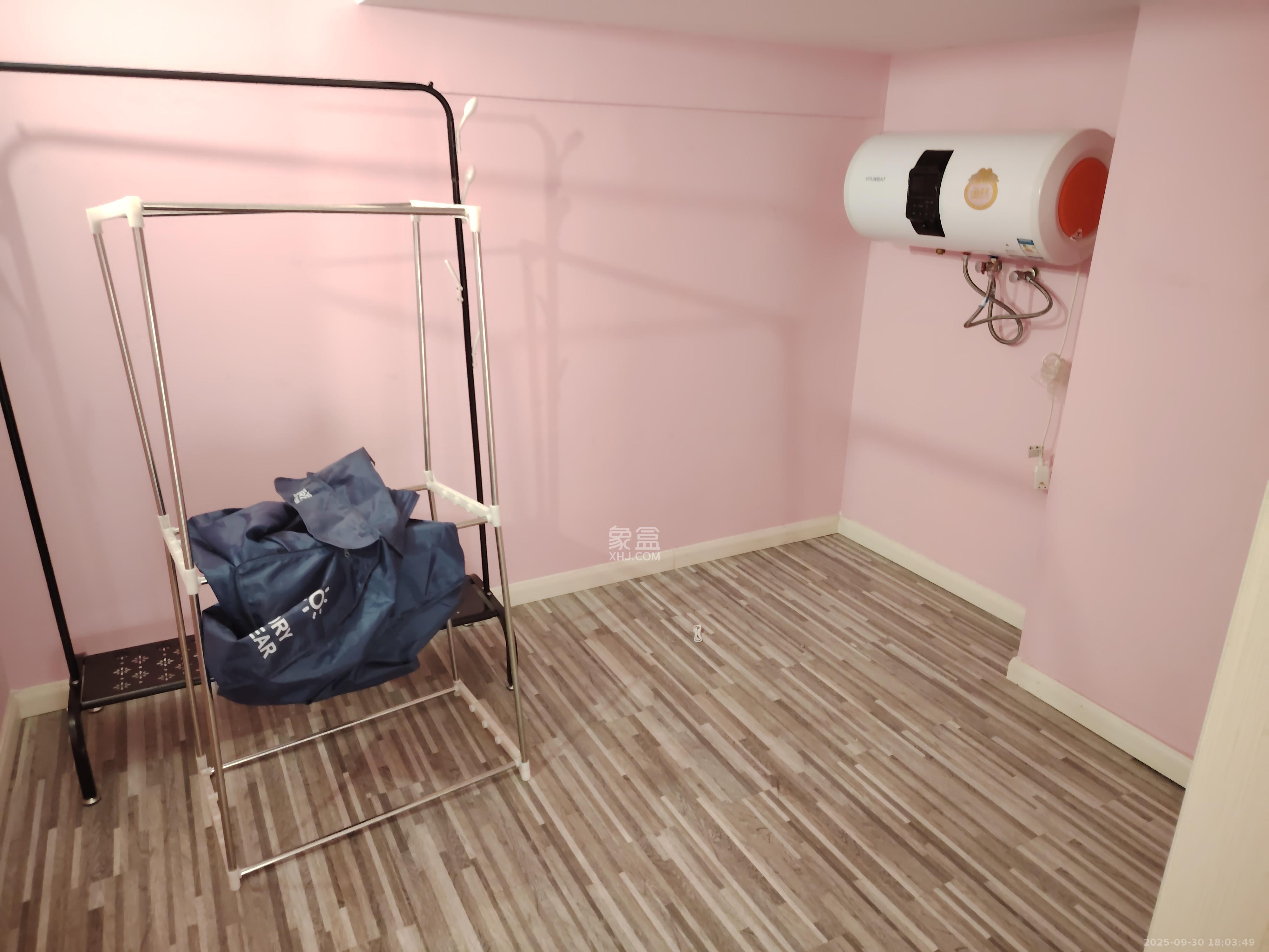 兰亭湾畔  1室1厅1卫    1600.0元/月室内图