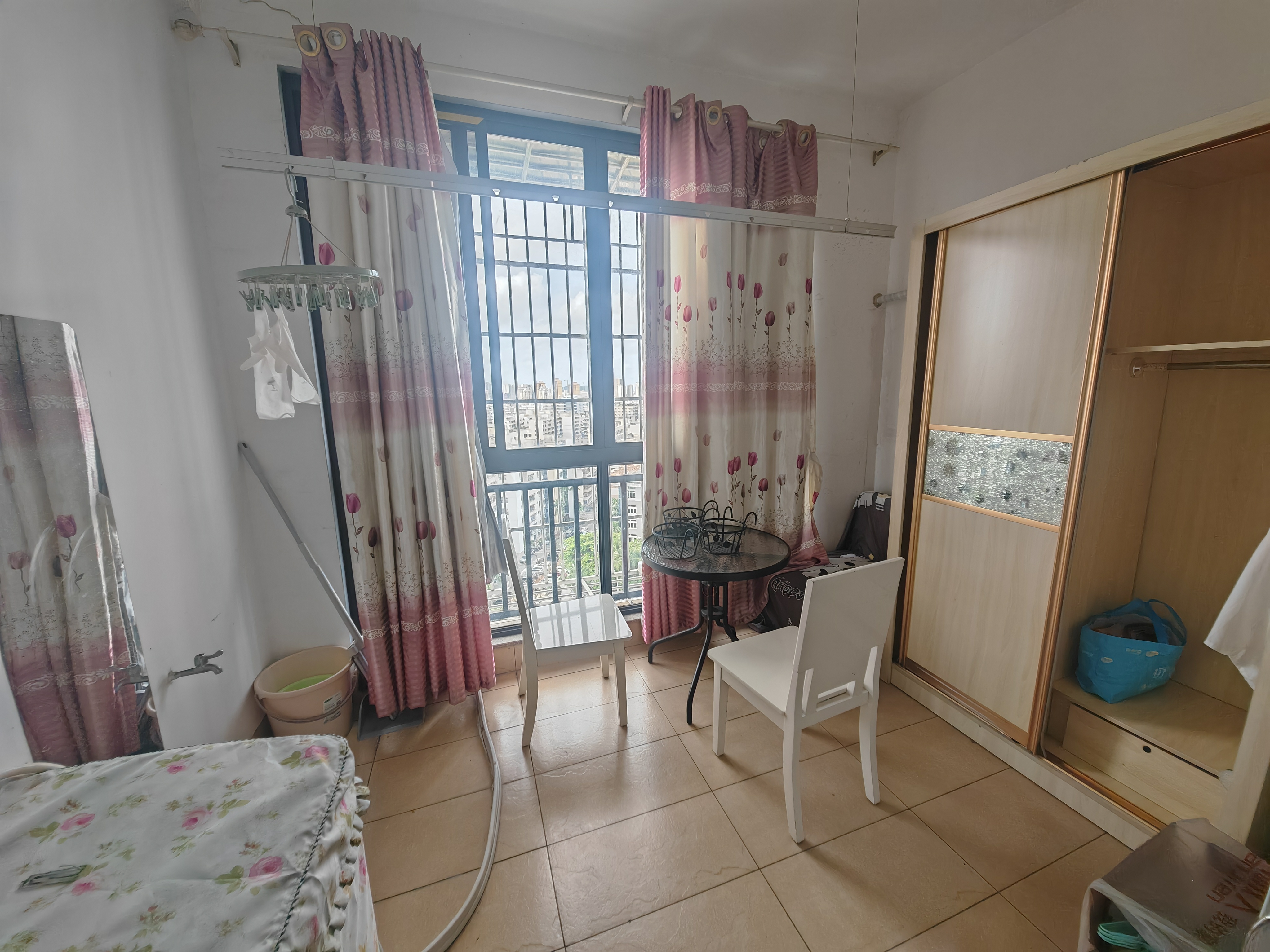 国公馆 1室1厅1卫 1400.0元/月 国公馆 1室1厅1卫 1400.0元/月室内图