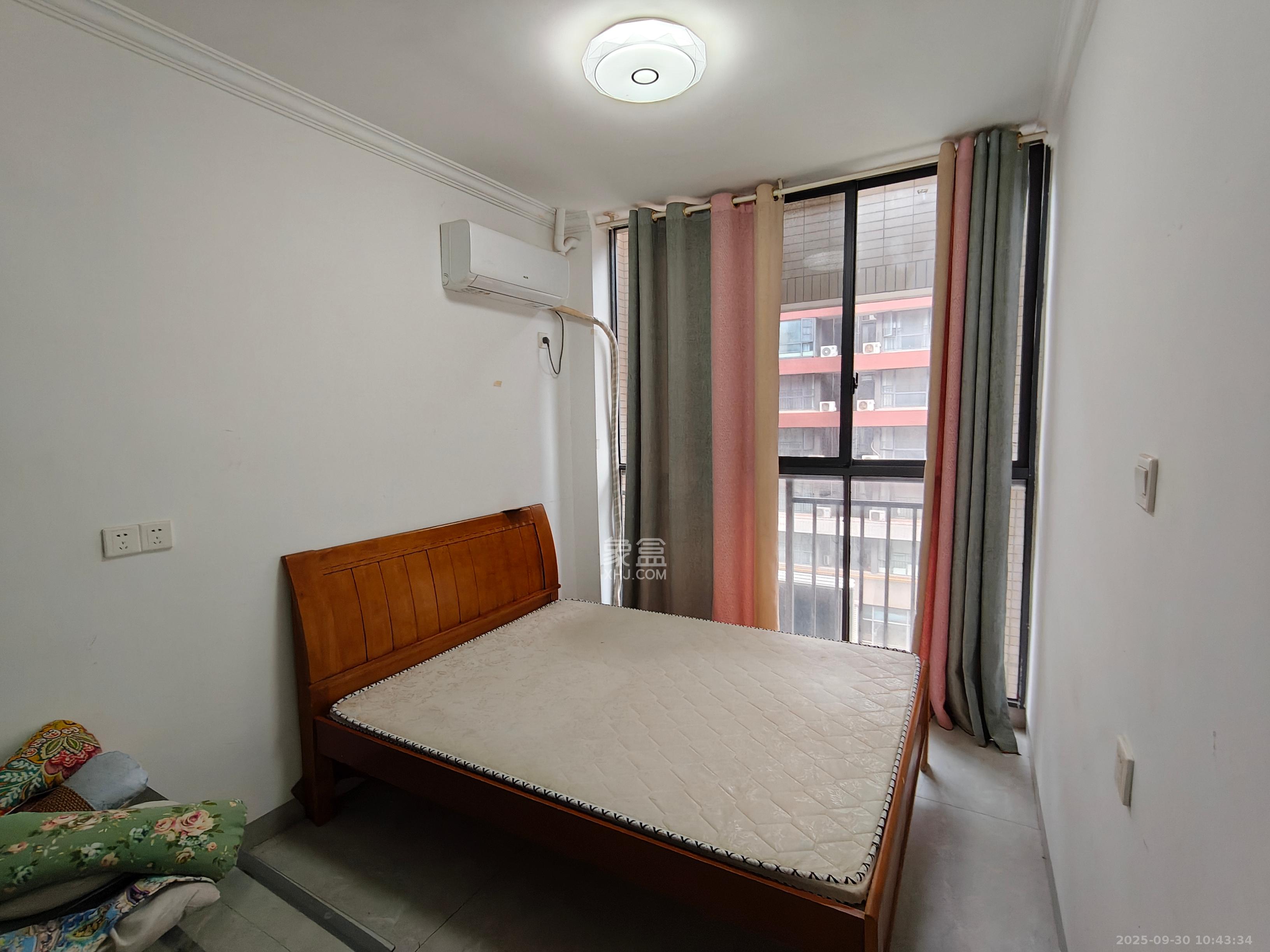 中信文化广场(中信新城二期) 1室2厅1卫 2000.0元/月 中信文化广场(中信新城二期) 1室2厅1卫 2000.0元/月室内图